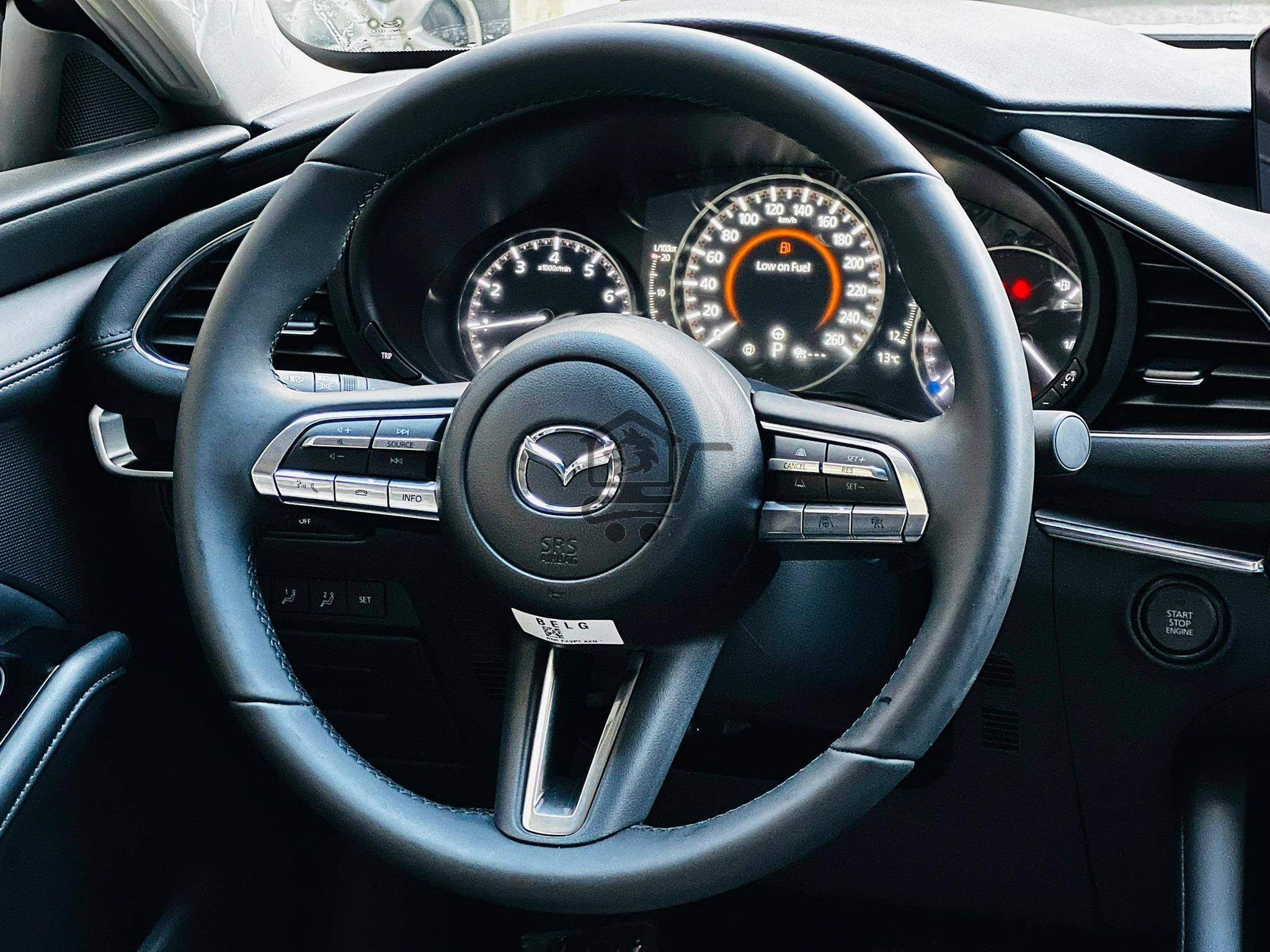 Mazda Zoom 3 - الصورة 7