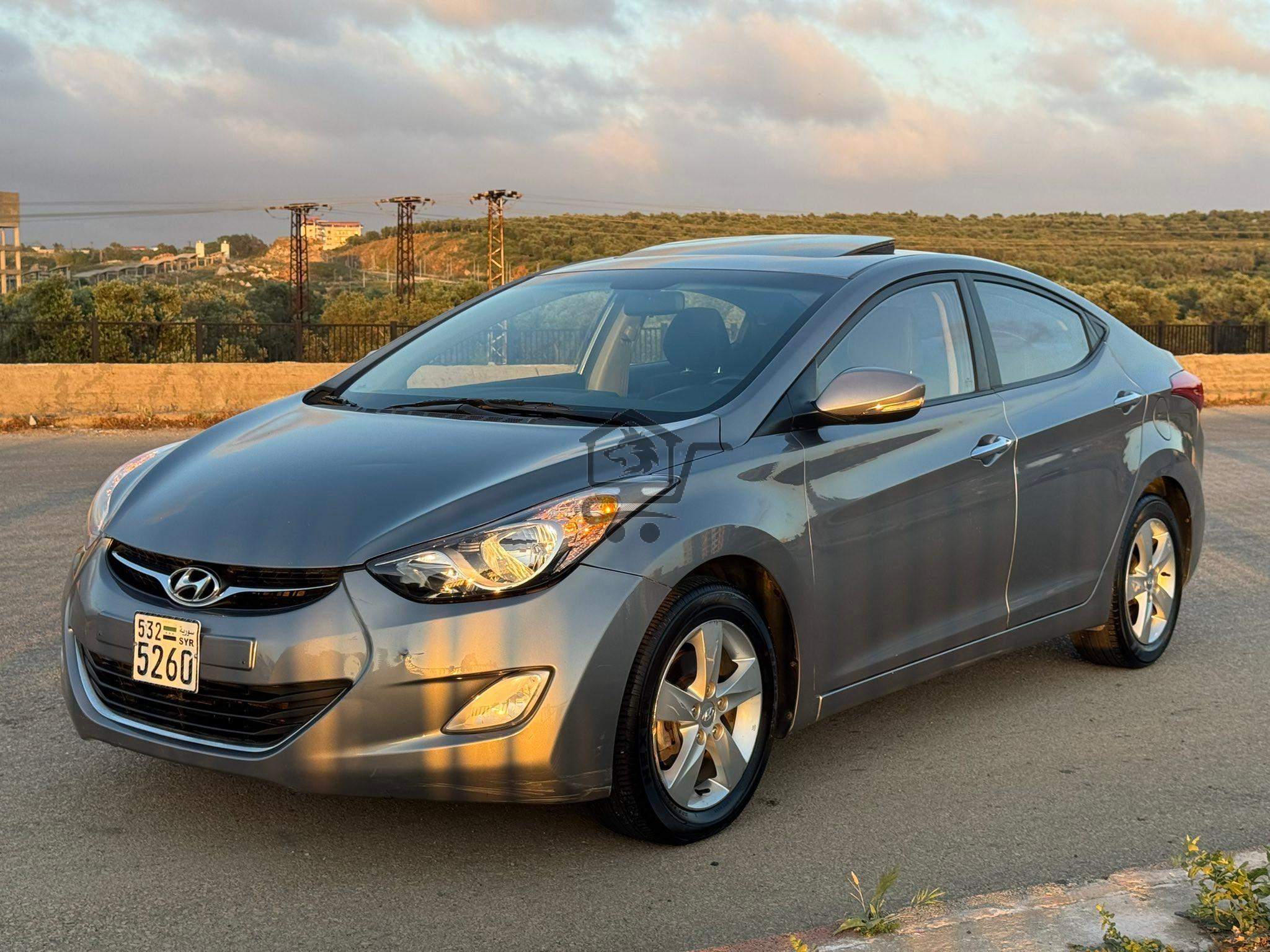 Hyundai Avante 2013 - الصورة 1