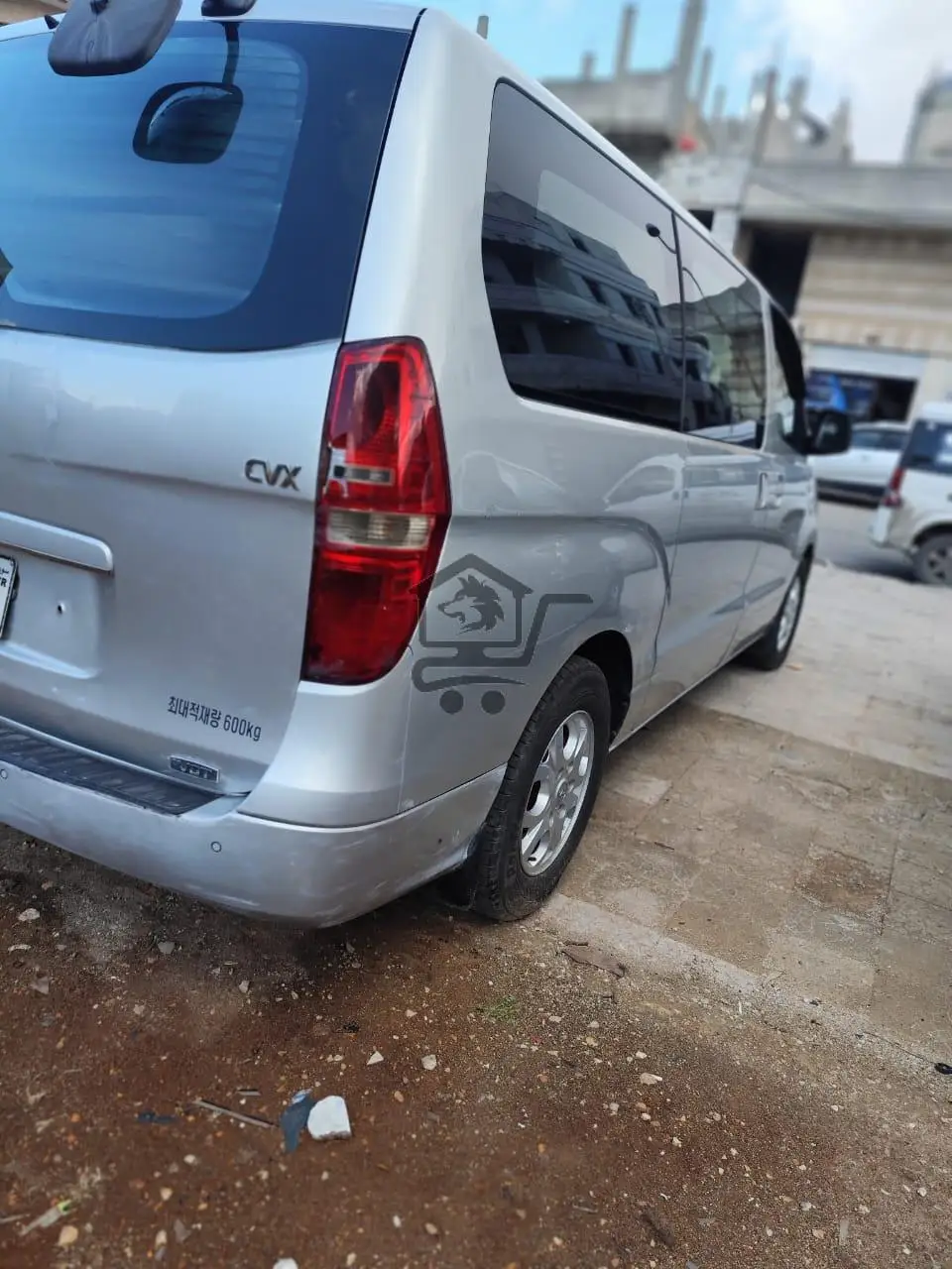 سيارة للبيع - الصورة 1