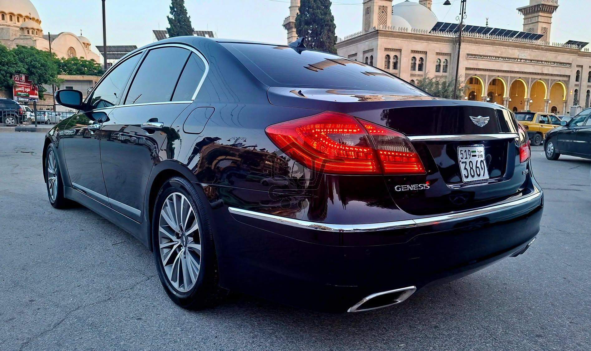 Genesis BH330 2013 - الصورة 2