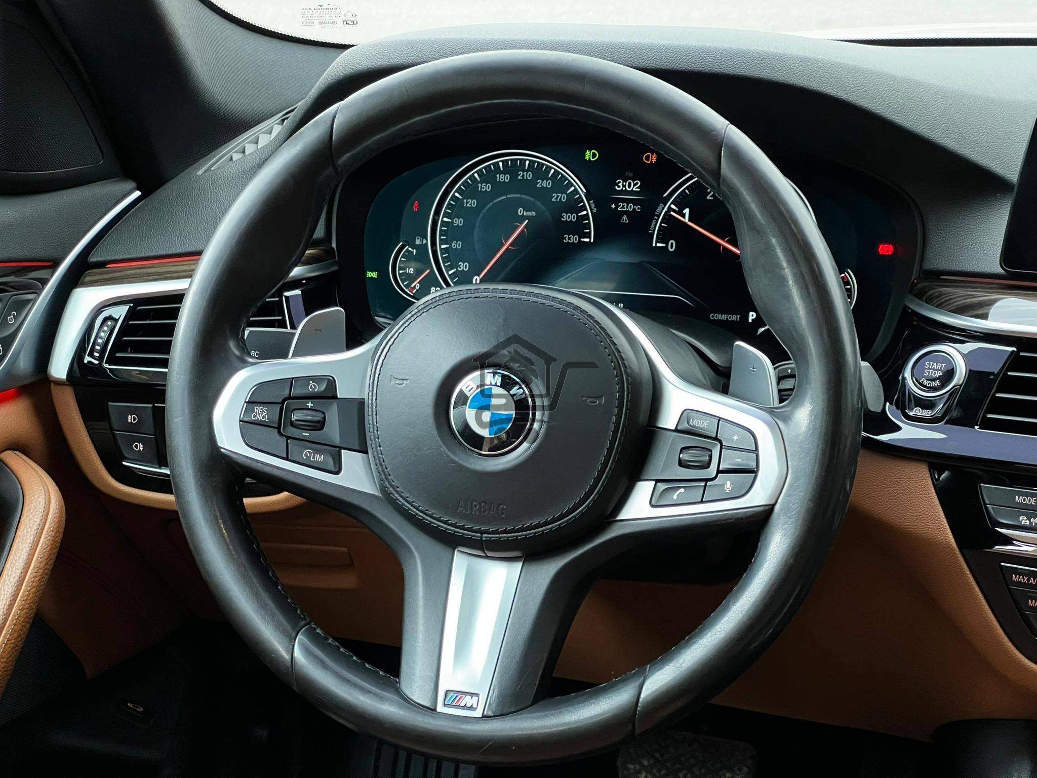 BMW 530i 2017 - الصورة 8
