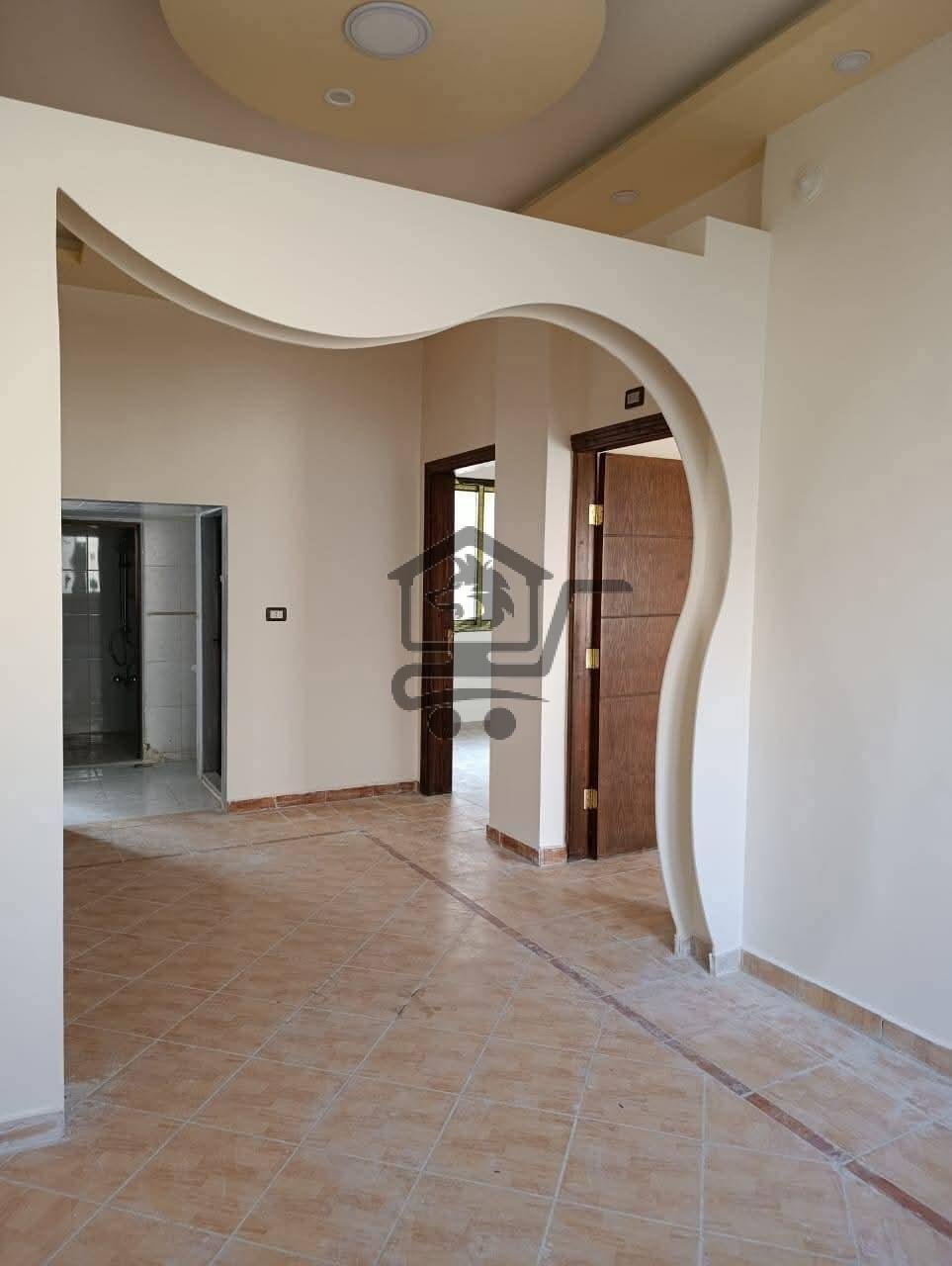 شقة بإكساء ممتاز - الصورة 1