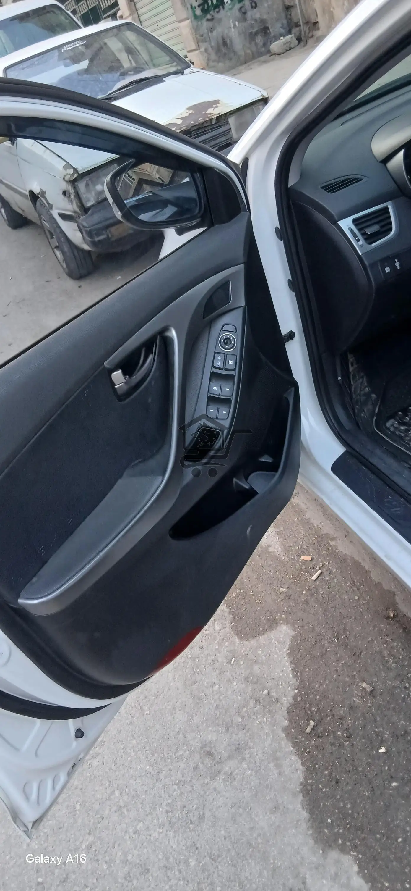 هوندا افانتي 2011 - الصورة 3