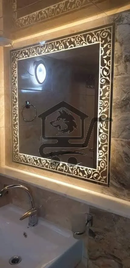 مرايا مضيئة - الصورة 8