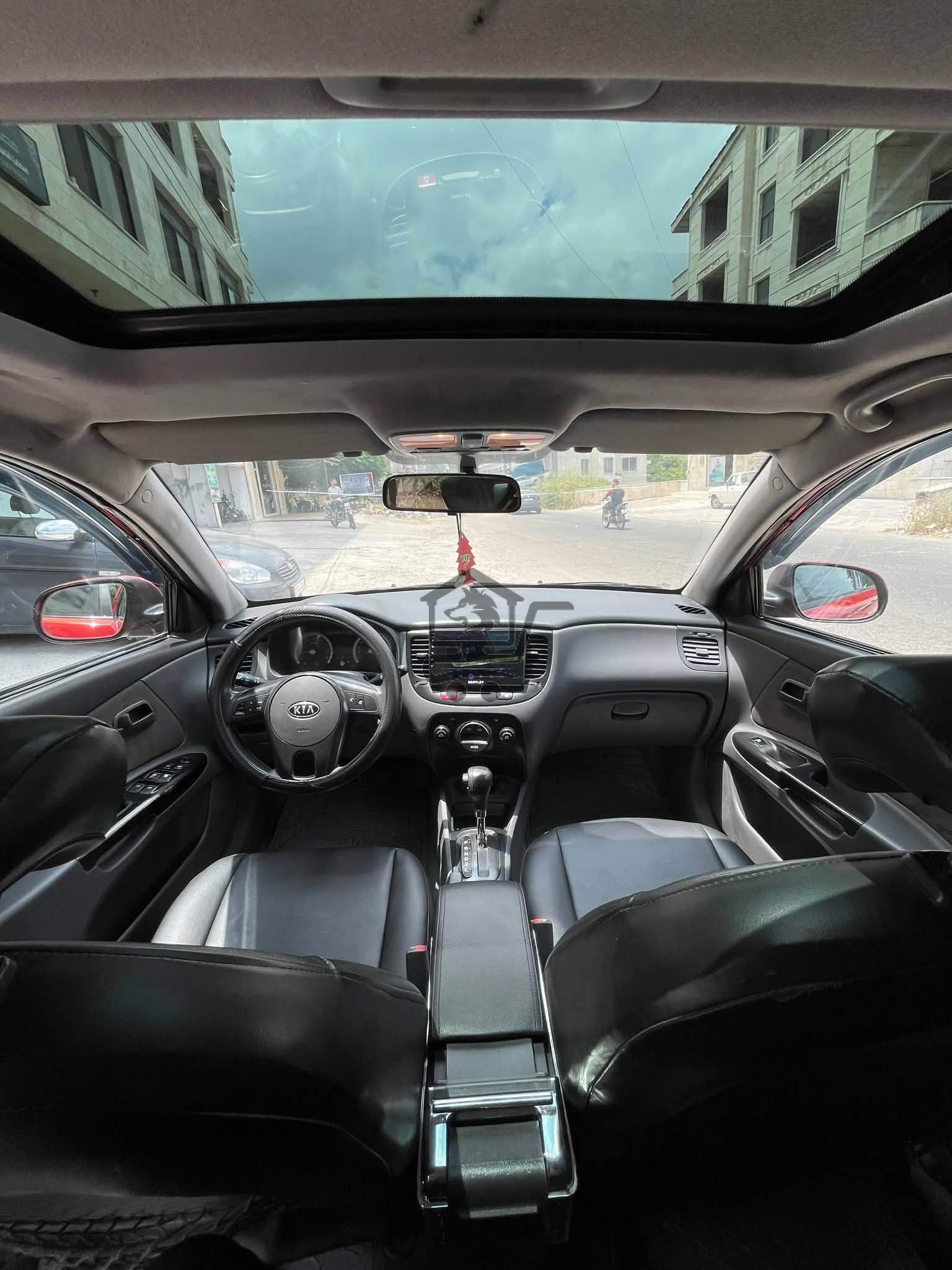 Kia Rio 2011 - الصورة 8