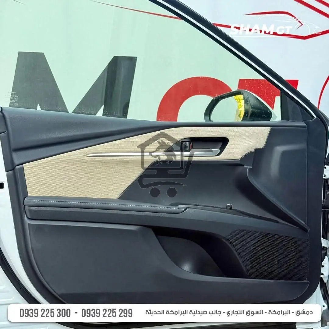 Toyota Camry Hybrid 2025 - الصورة 5