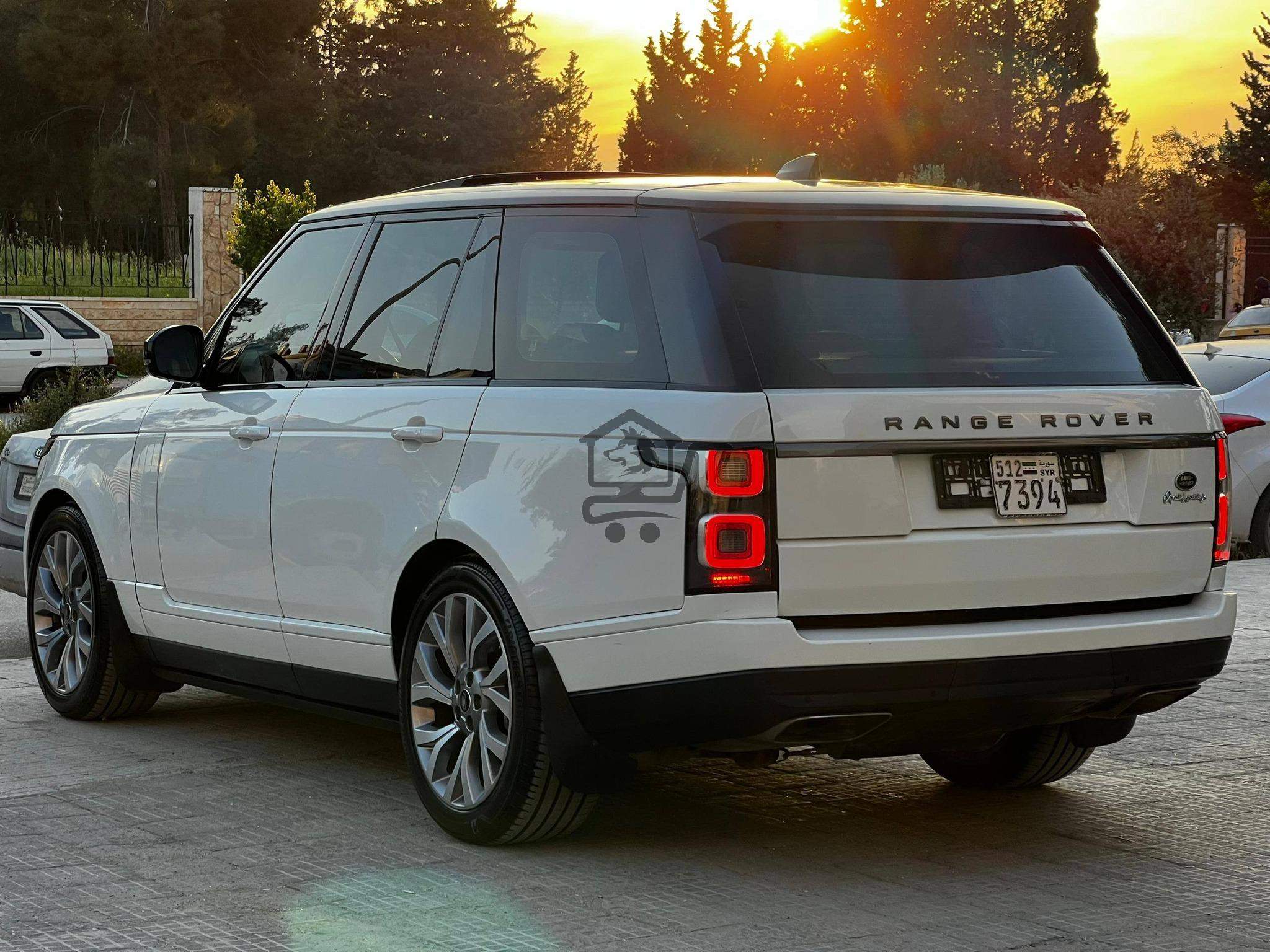 Range Rover Vouge - الصورة 2