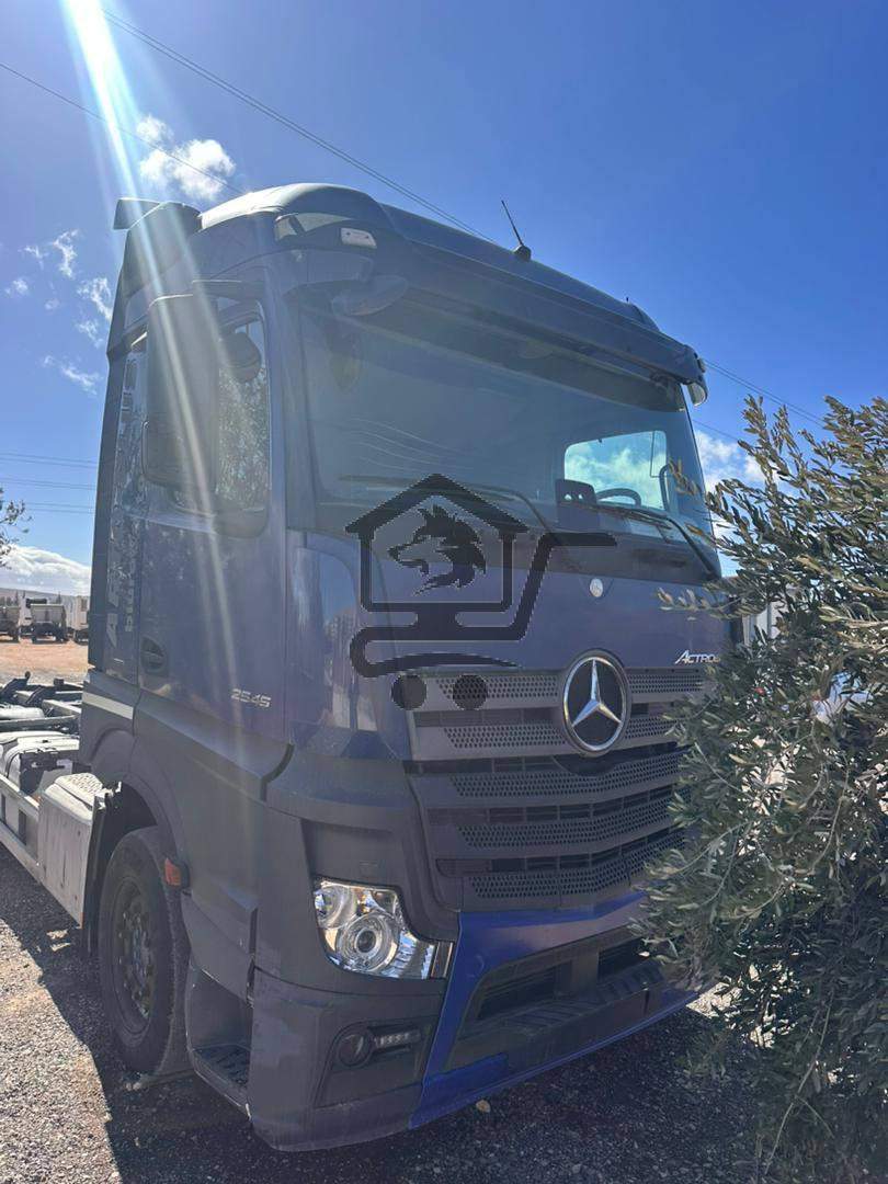 للبيع مارسيدس اكتروس - الصورة 4