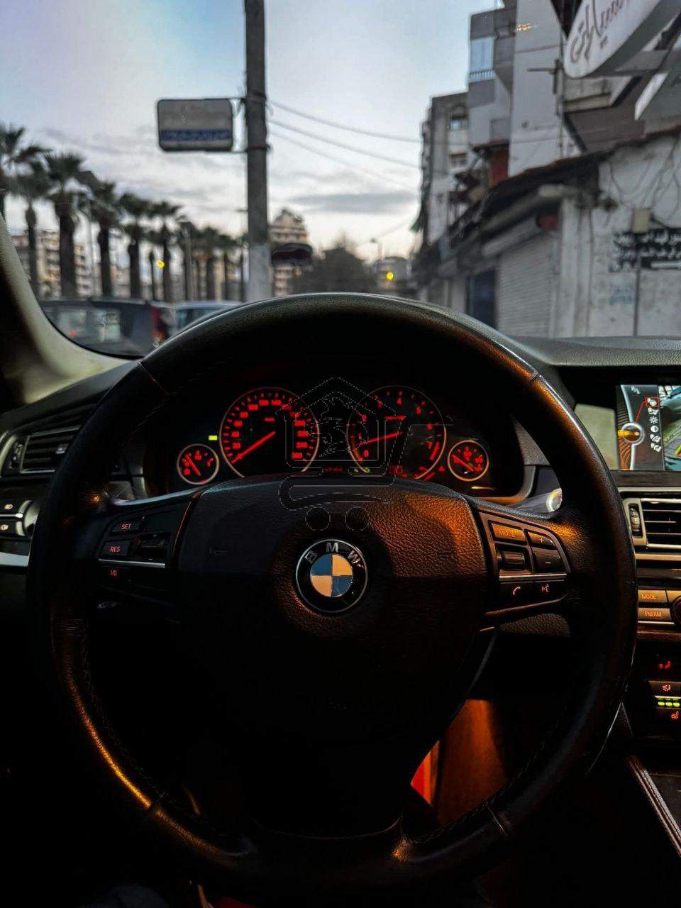BMW 528i 2010 - الصورة 7