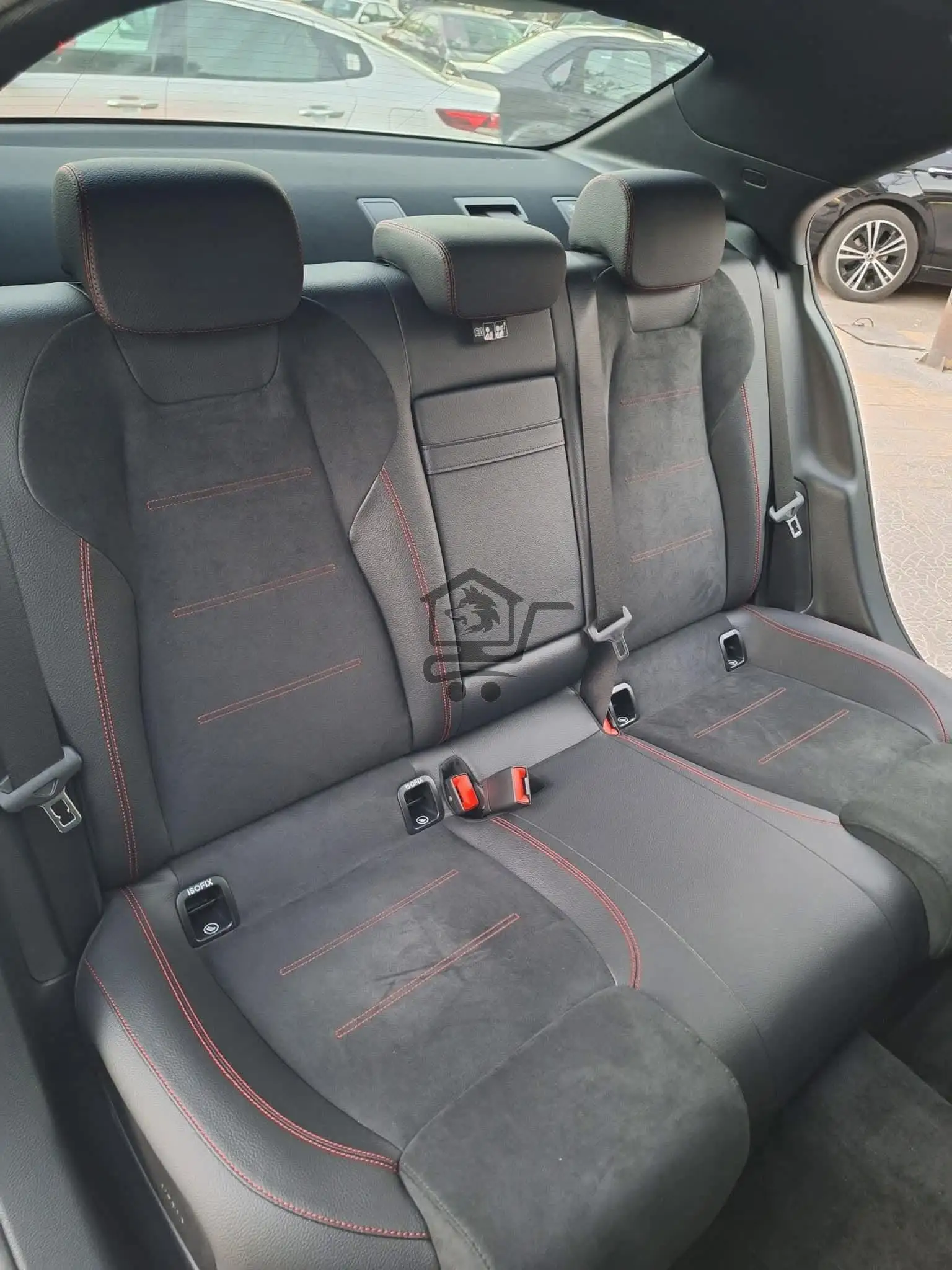 مرسيدس 2025 - الصورة 4