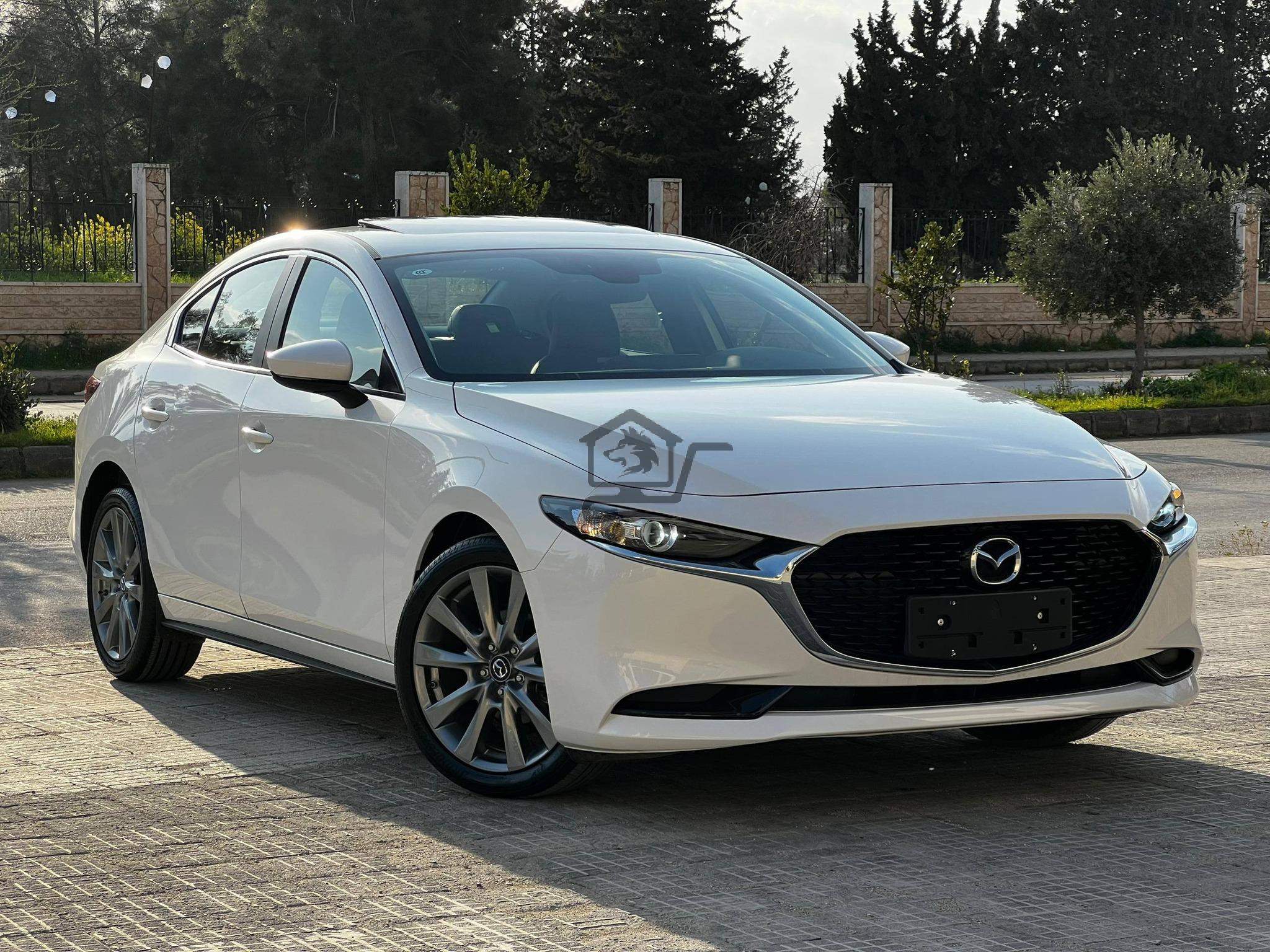 Mazda Zoom 3 - الصورة 1