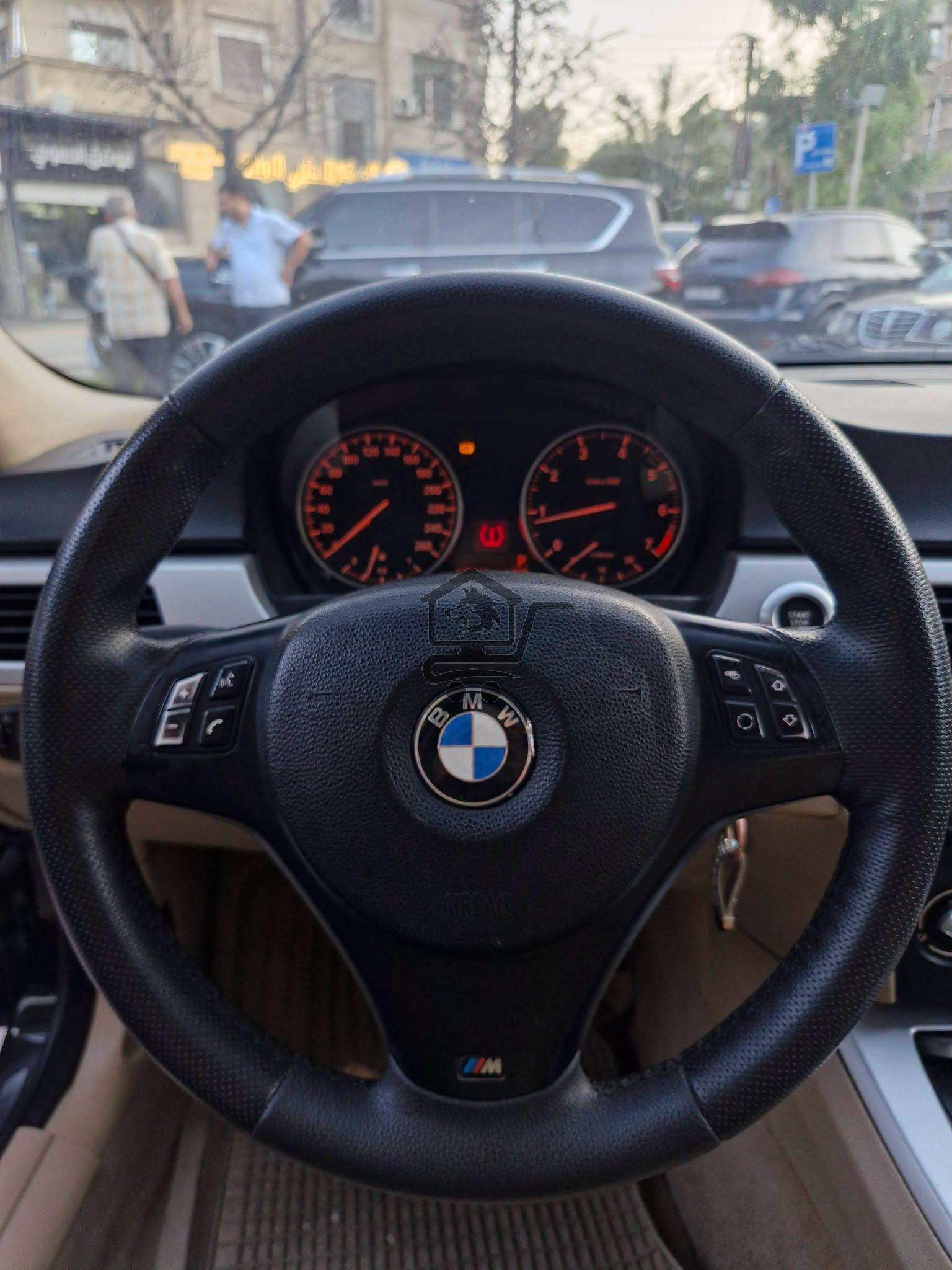 BMW 316i 2009 - الصورة 7