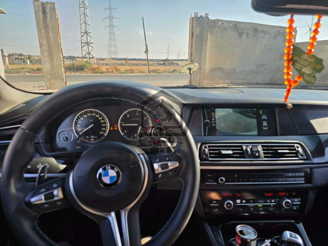 BMW 2011/2011 - الصورة 3