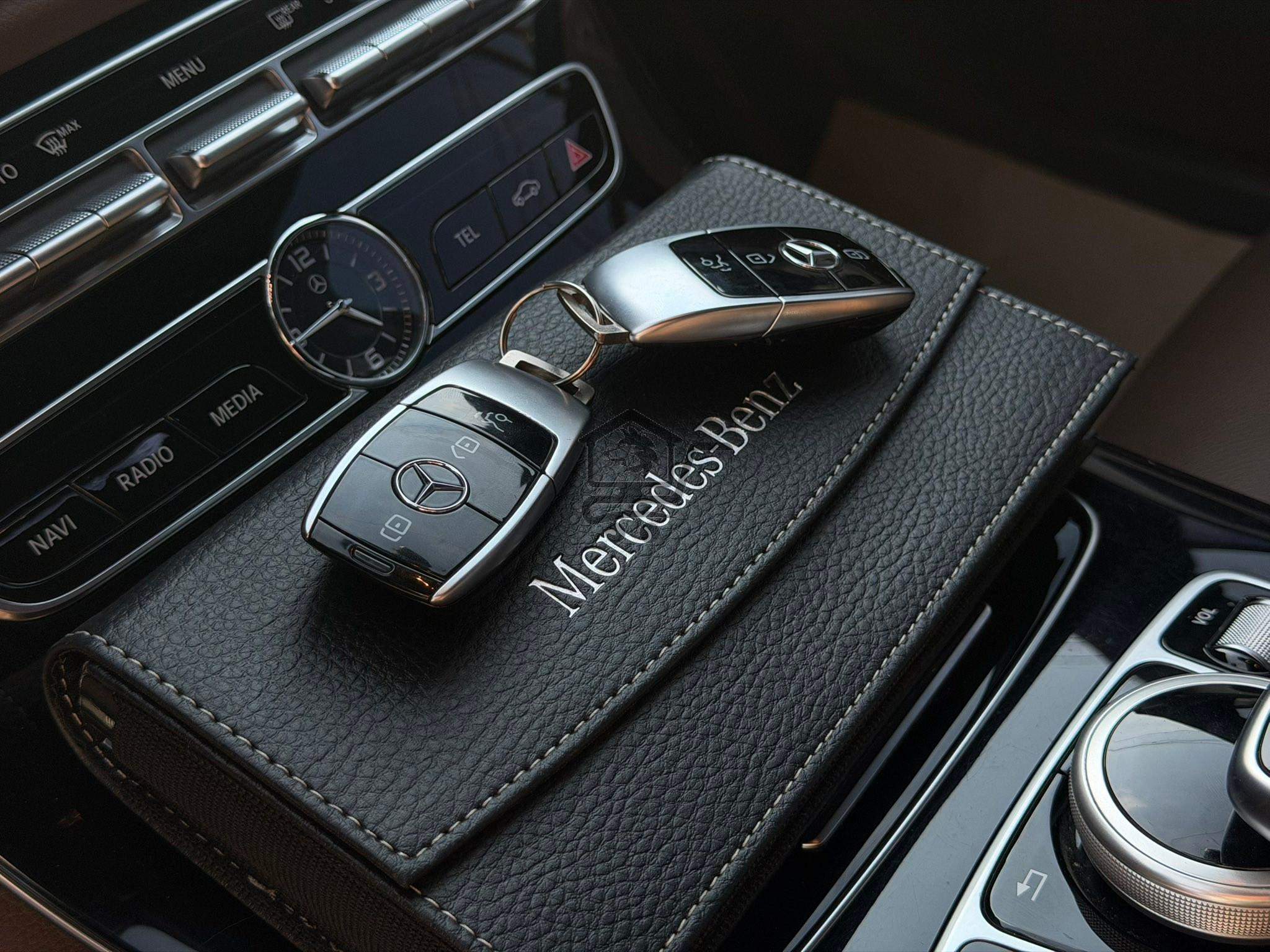 Mercedes-Benz E300 2019 - الصورة 8