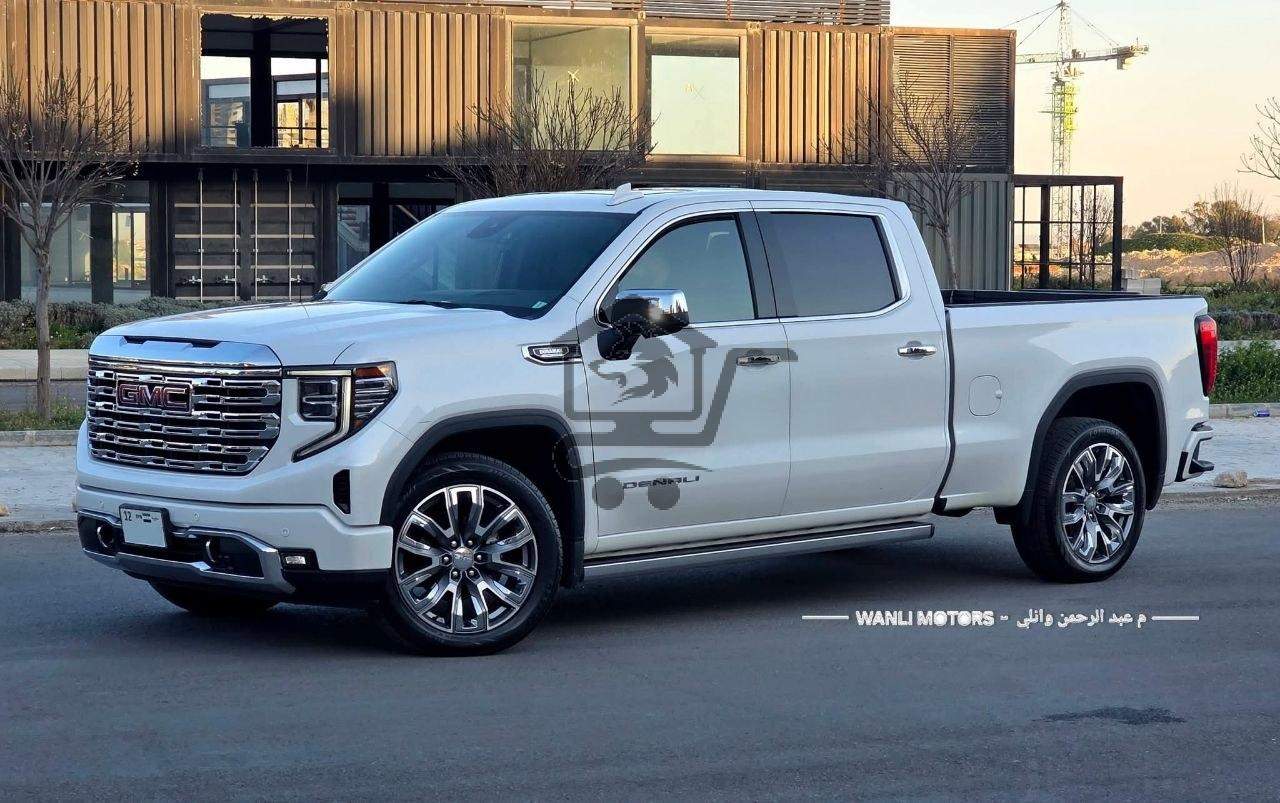 GMC DENALI SIERRA - الصورة 3