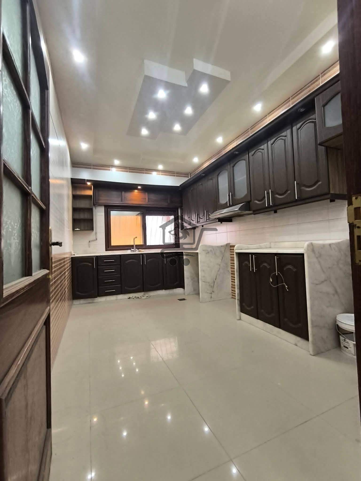 شقة بكسوة جيدة جداً - الصورة 5