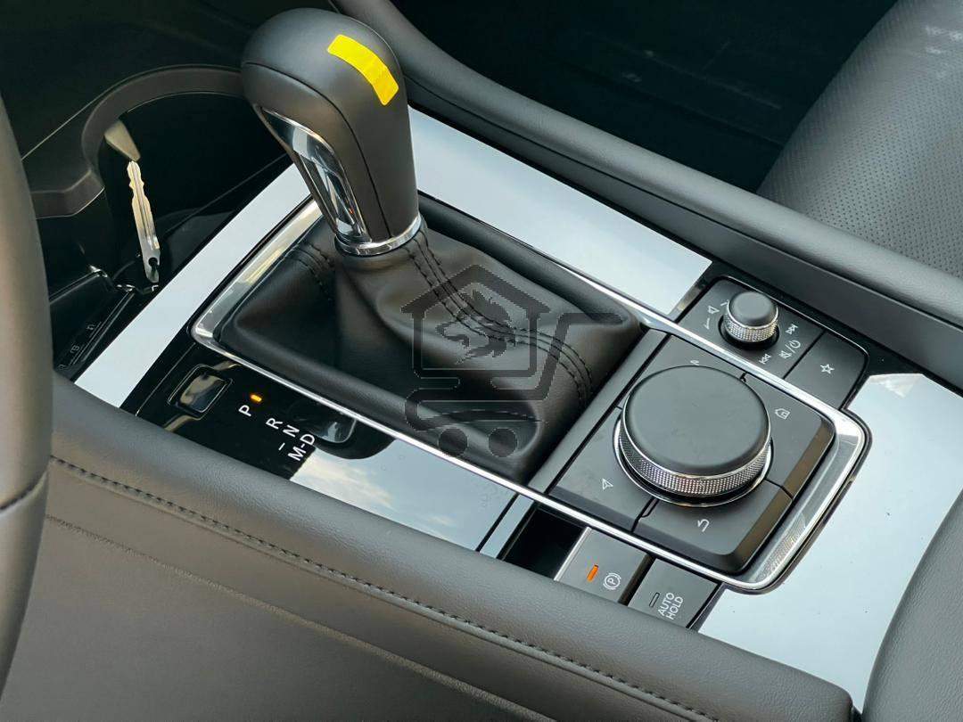 Mazda Zoom 3 - الصورة 9