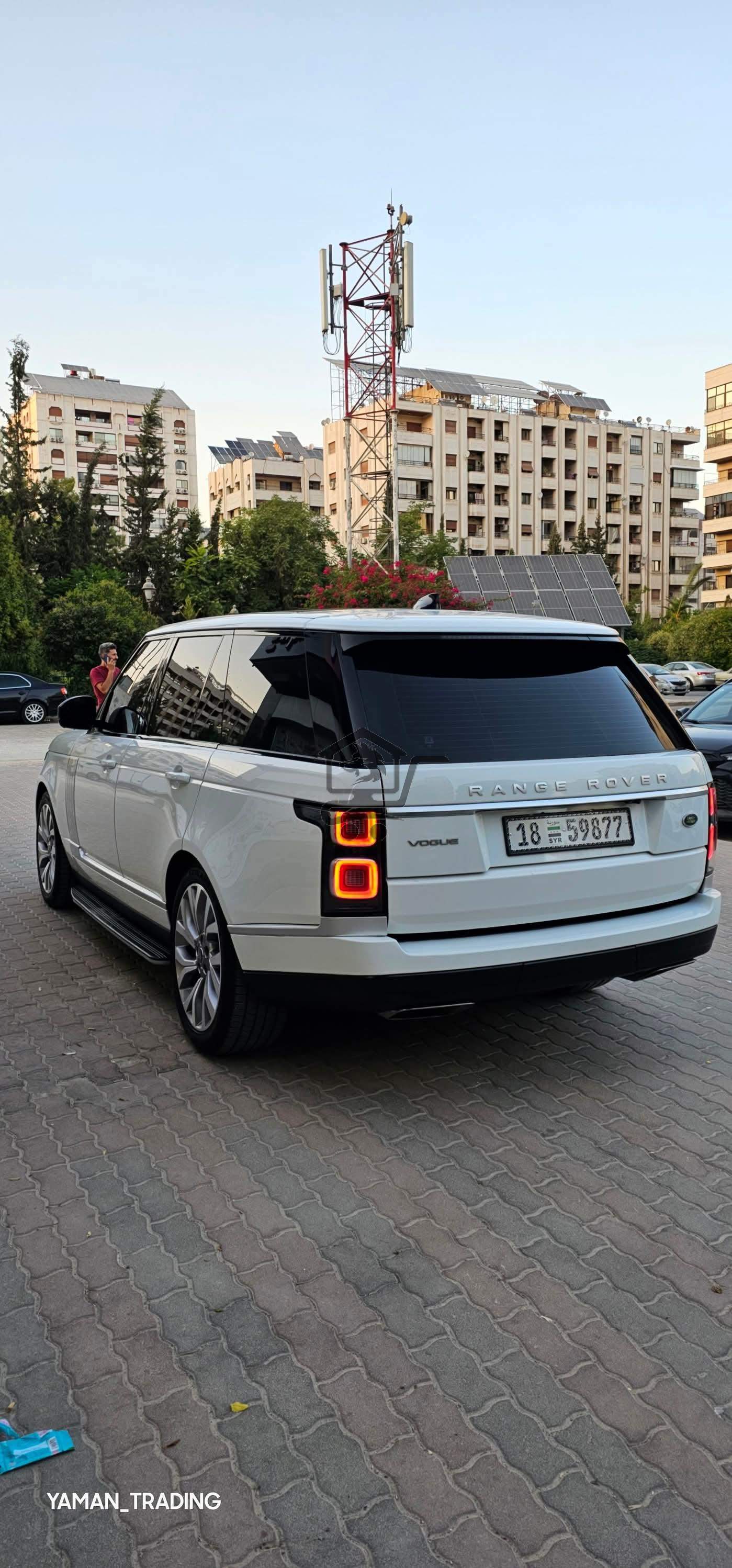 Range Rover Vogue - الصورة 7