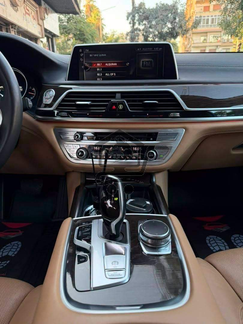 BMW 740Li 2016 - الصورة 8