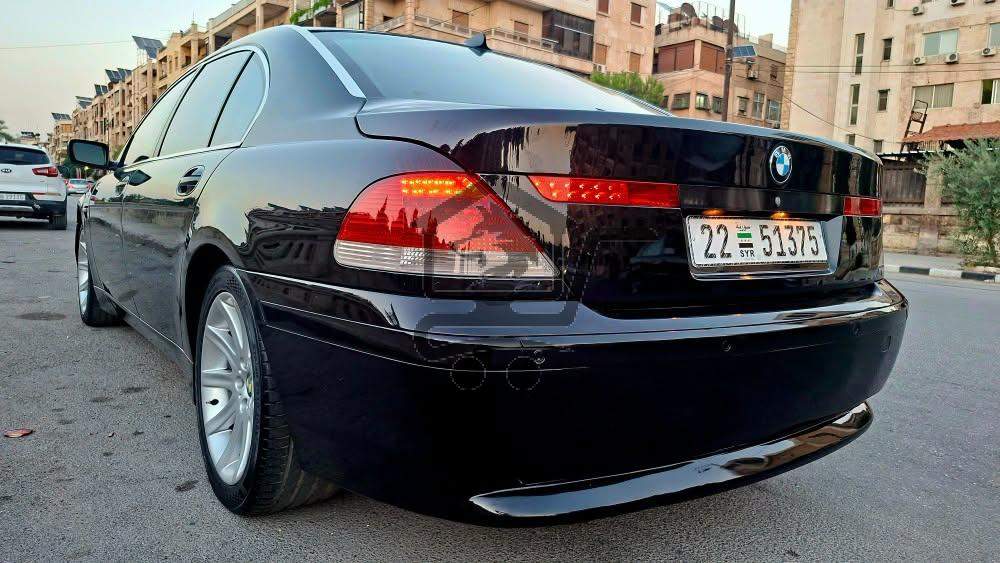 BMW 745Li 2002 - الصورة 5