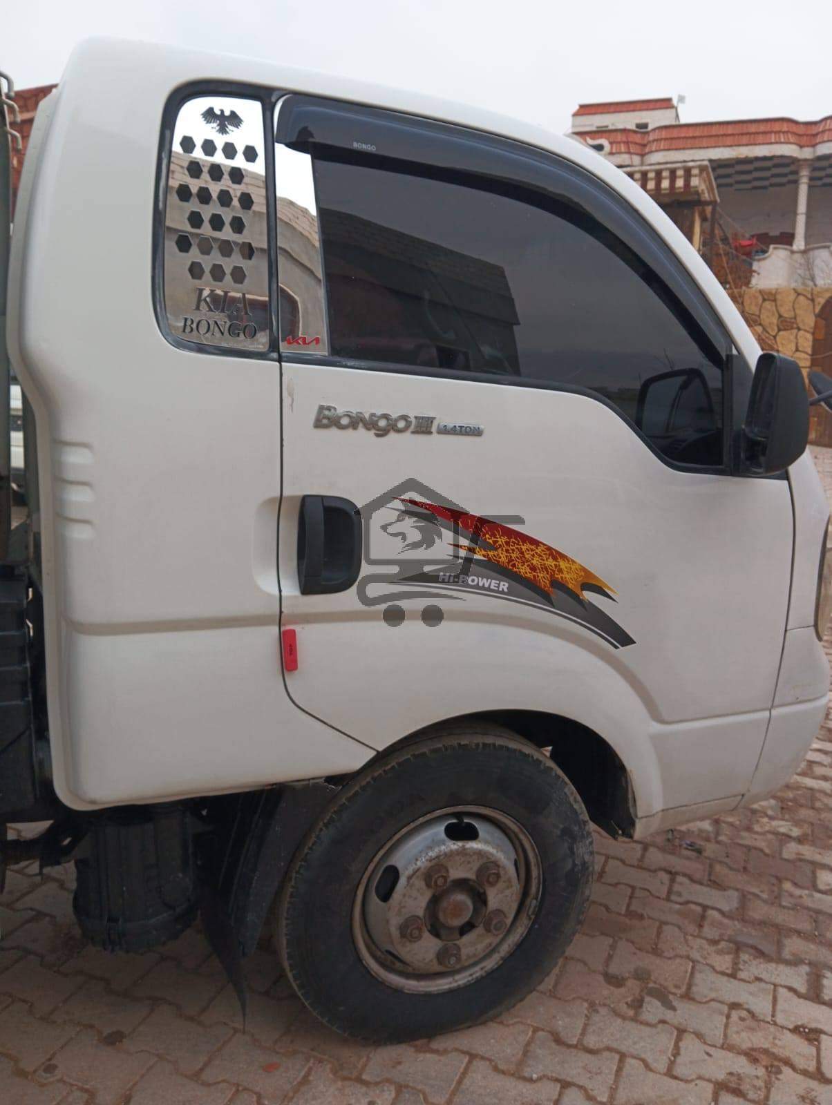 سيارة أوروبية - الصورة 3