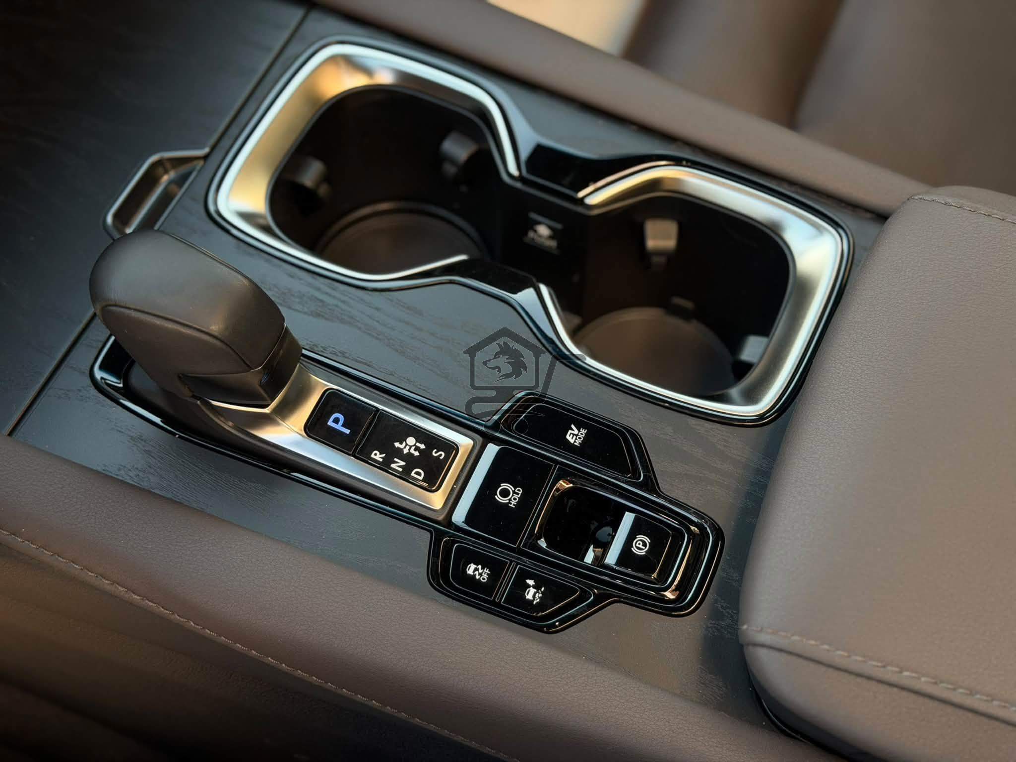 Lexus RX 350h 2023 - الصورة 8