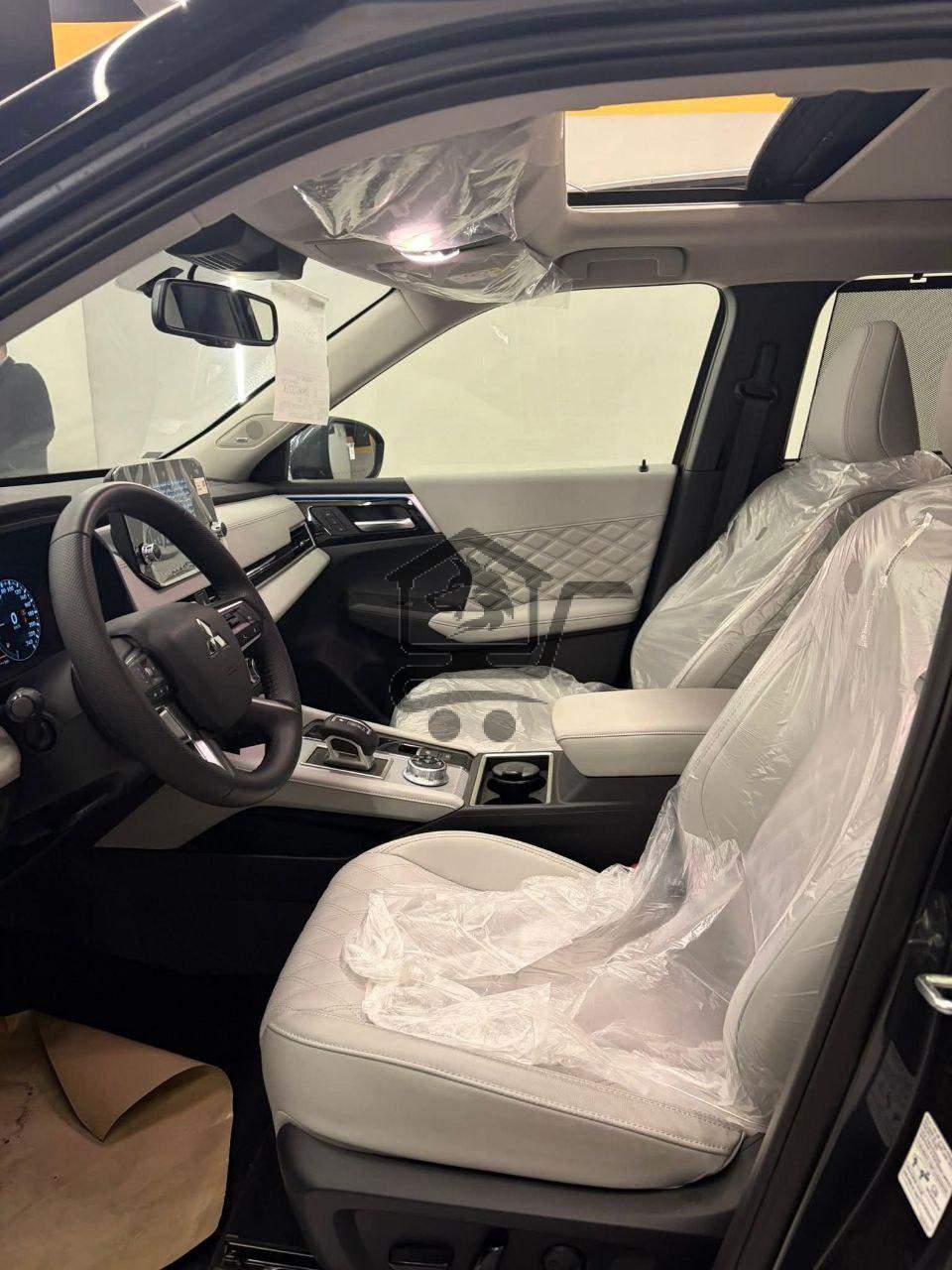 Mitsubishi Outlander 2025 - الصورة 7