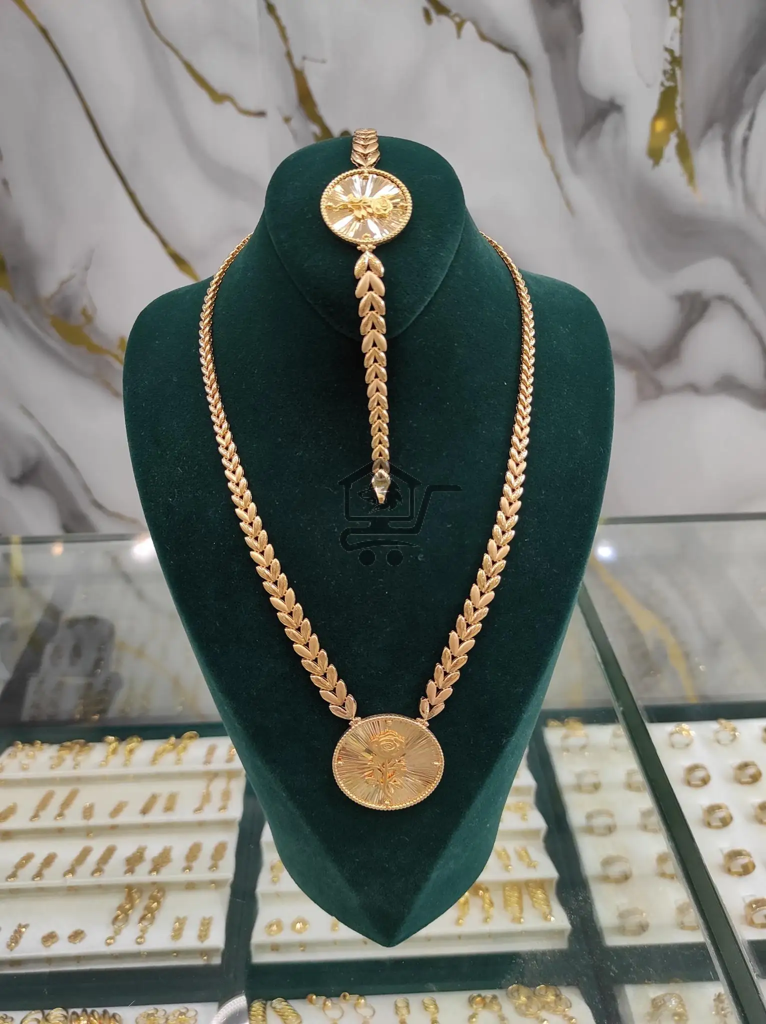 مجوهرات حنيفة و العمر - الصورة 3