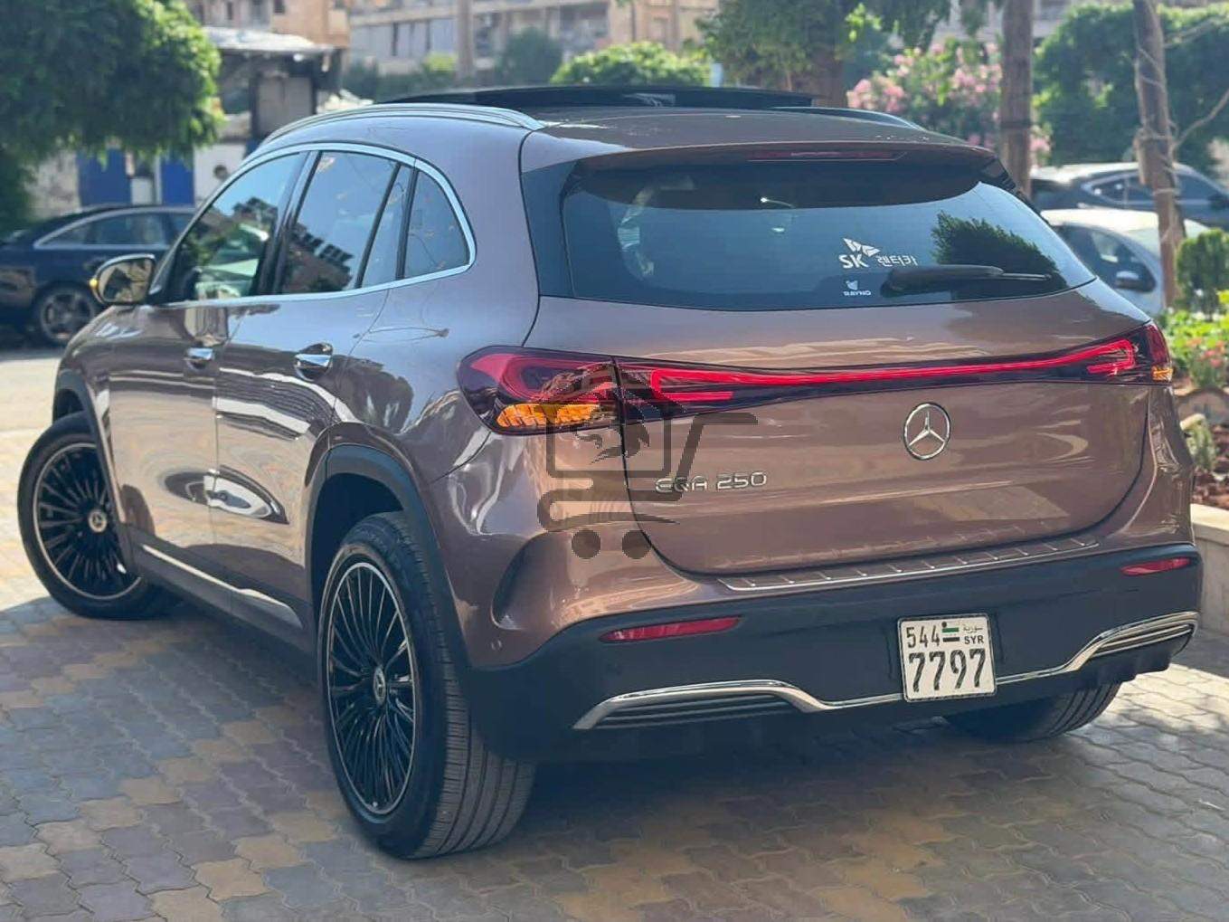 Mercedes-Benz EQA 250 - الصورة 4