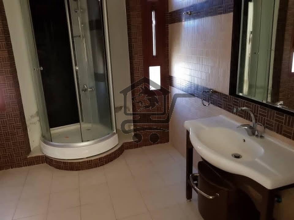 قصر للبيع بتصميم عصري فاخر - الصورة 7