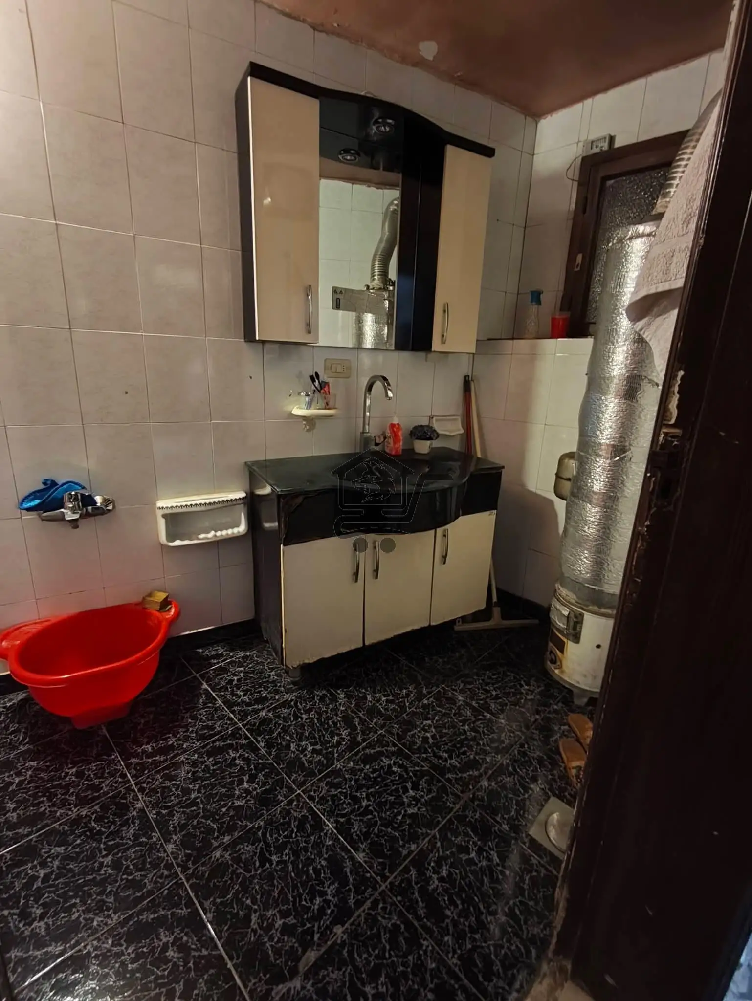 بيت فاخر بسعر مميز - الصورة 4