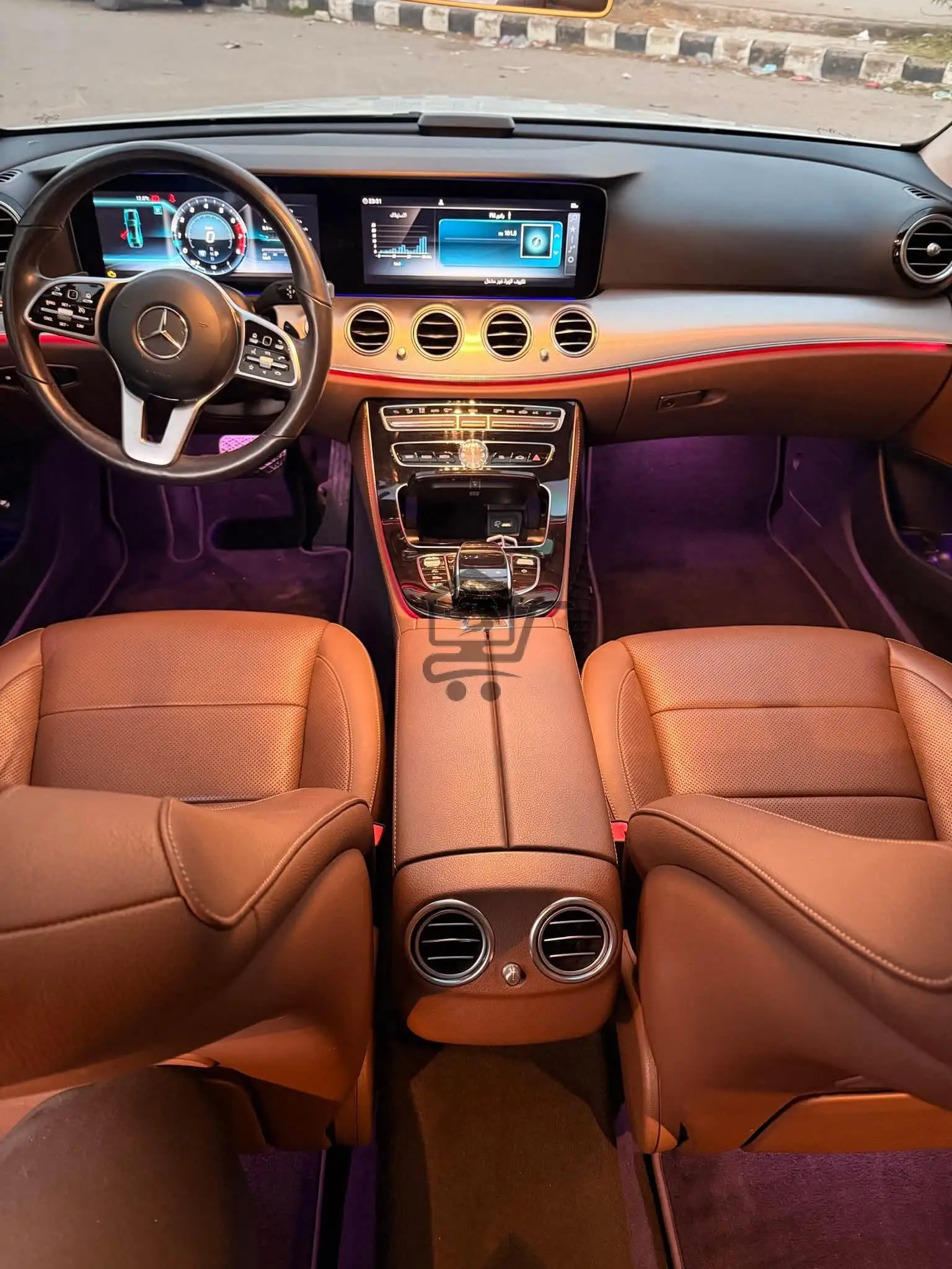 Mercedes E300 - الصورة 5