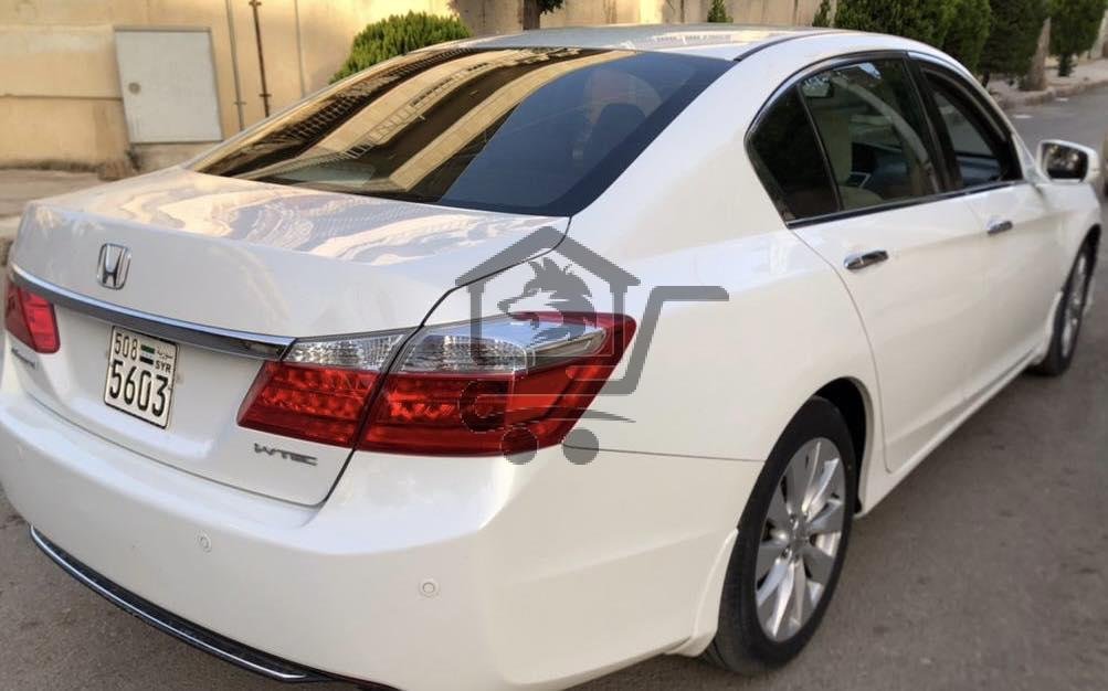 هوندا اكورد - الصورة 4