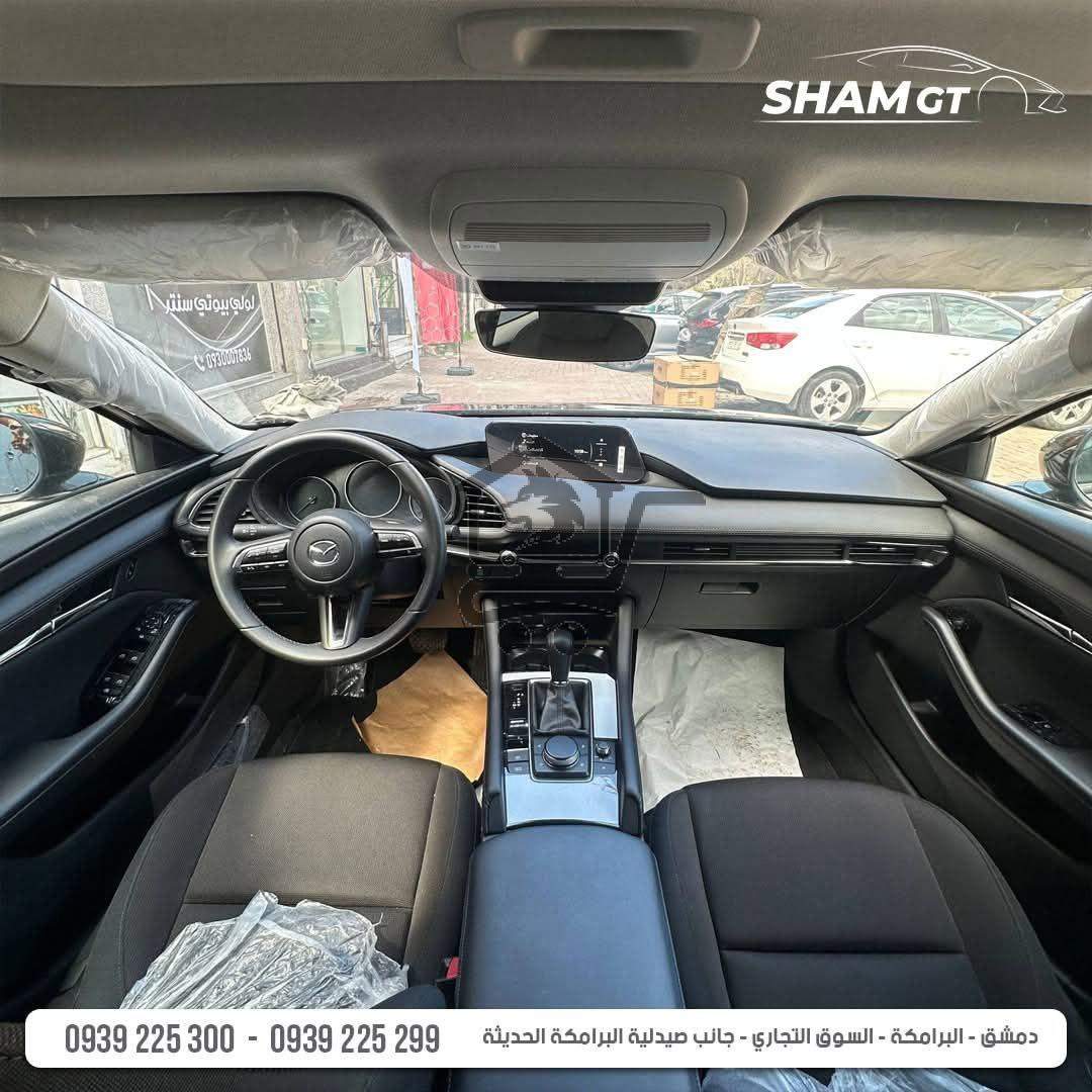 Mazda Zoom 3 - الصورة 7