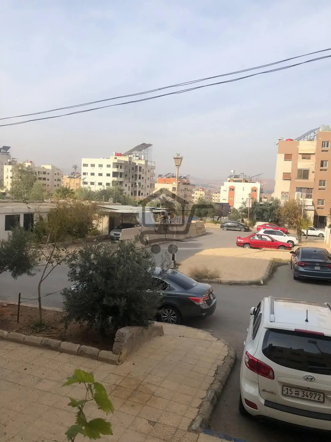 شقة ارضية بموقع حيوي