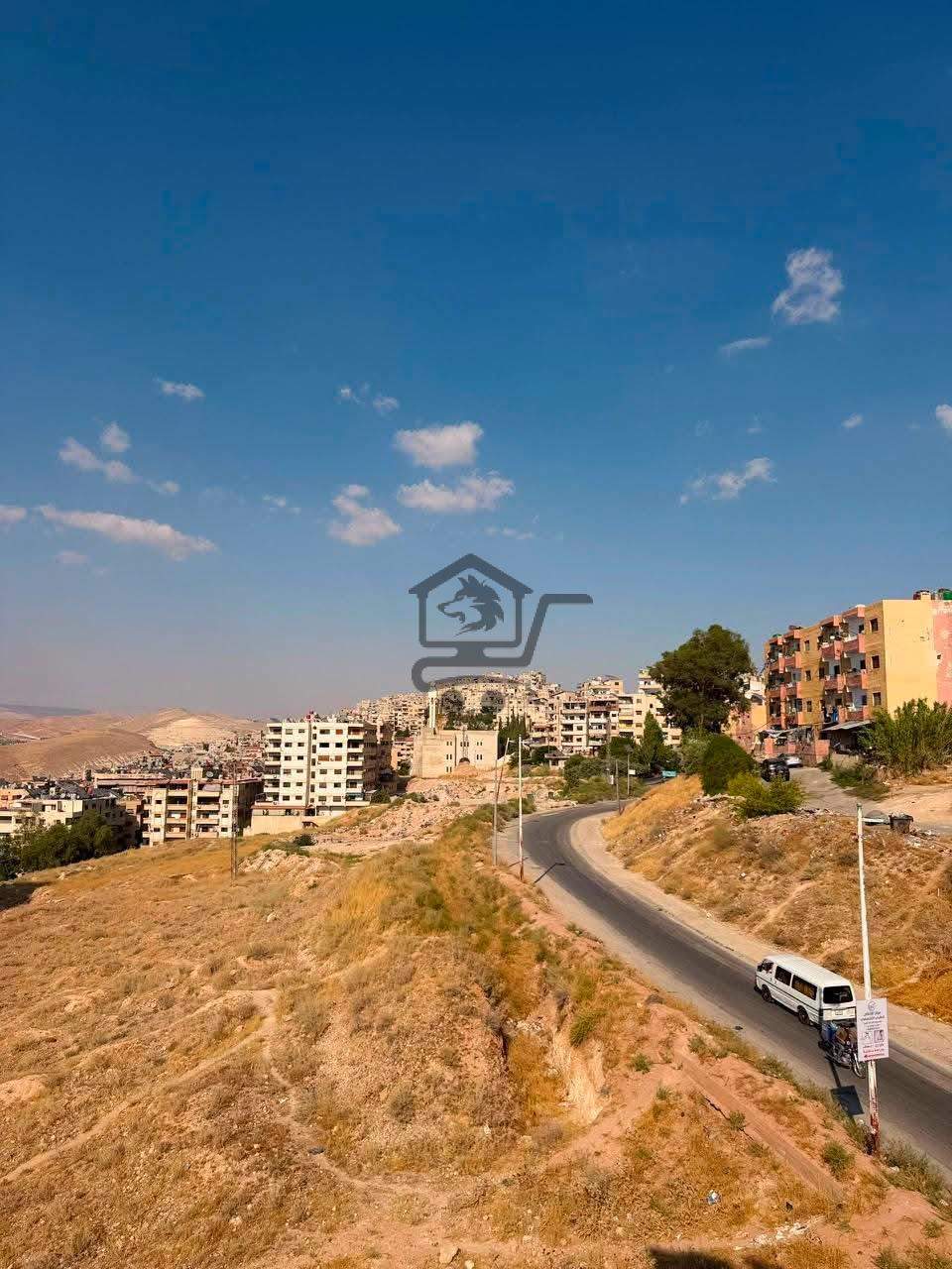 شقة للبيع بموقع حيوي - الصورة 2