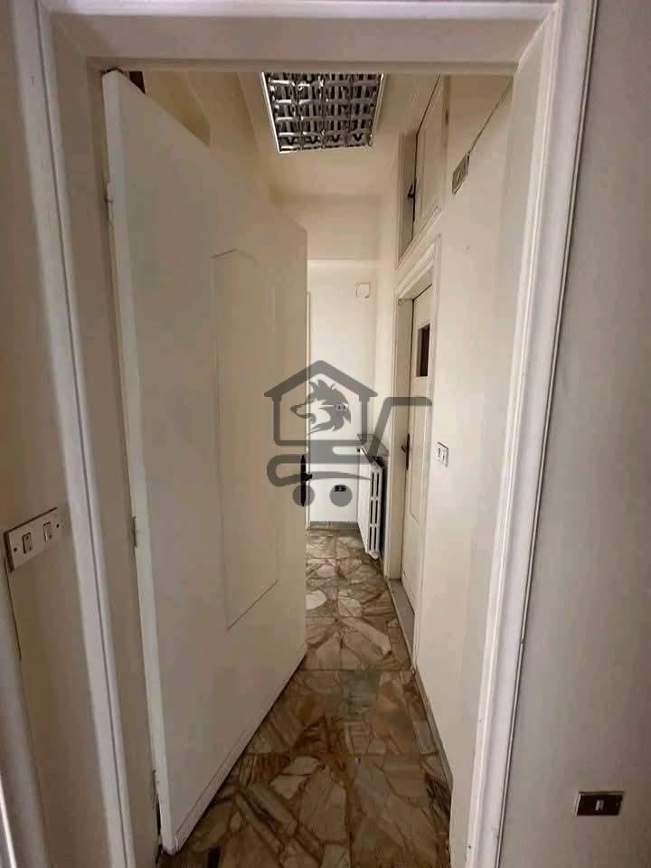شقة بموقع مميز للبيع - الصورة 5