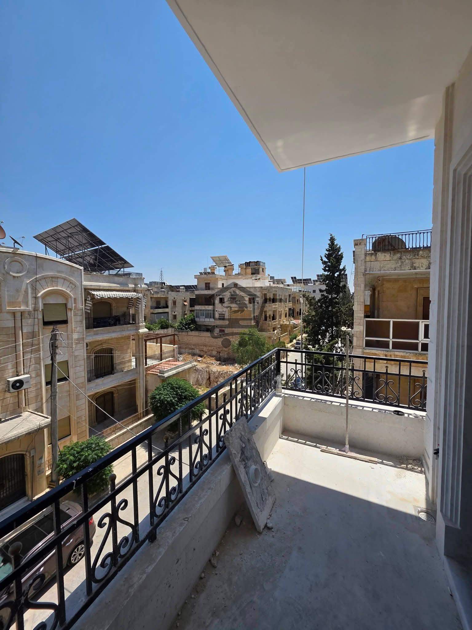 منزل فاخر - الصورة 8