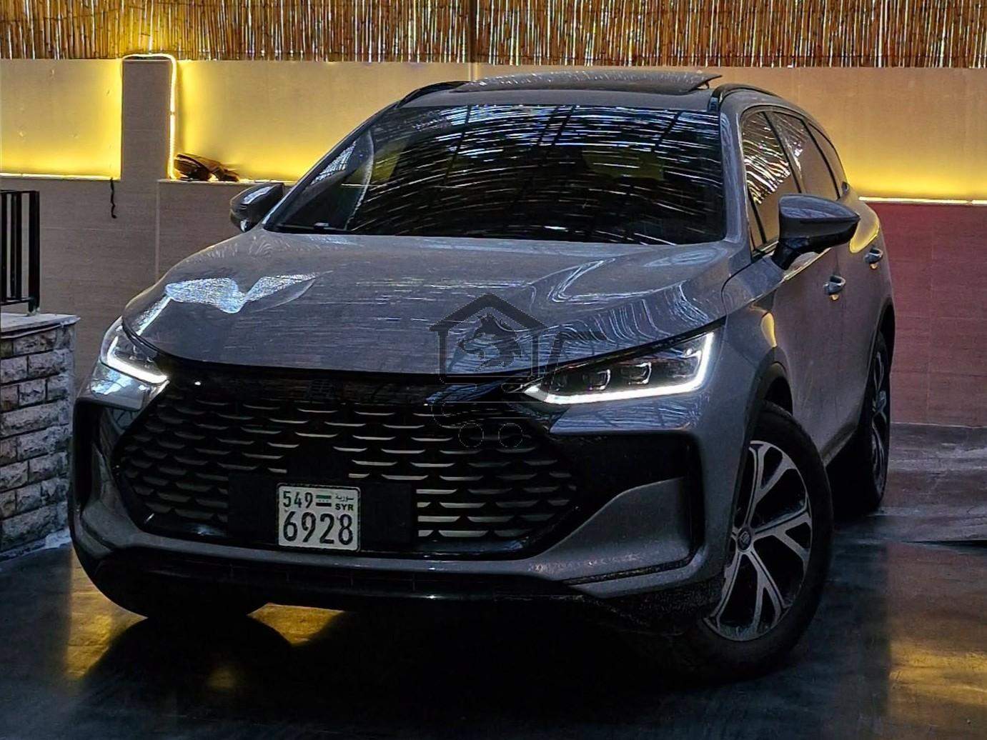 BYD Tang 2025 - الصورة 1