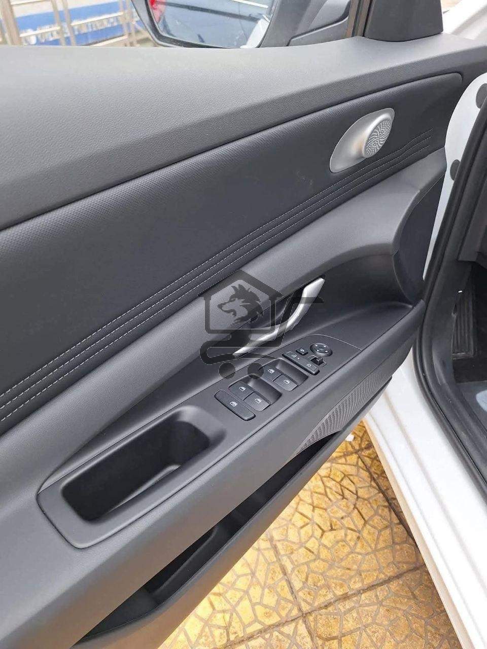 Hyundai Elantra 2025 - الصورة 5