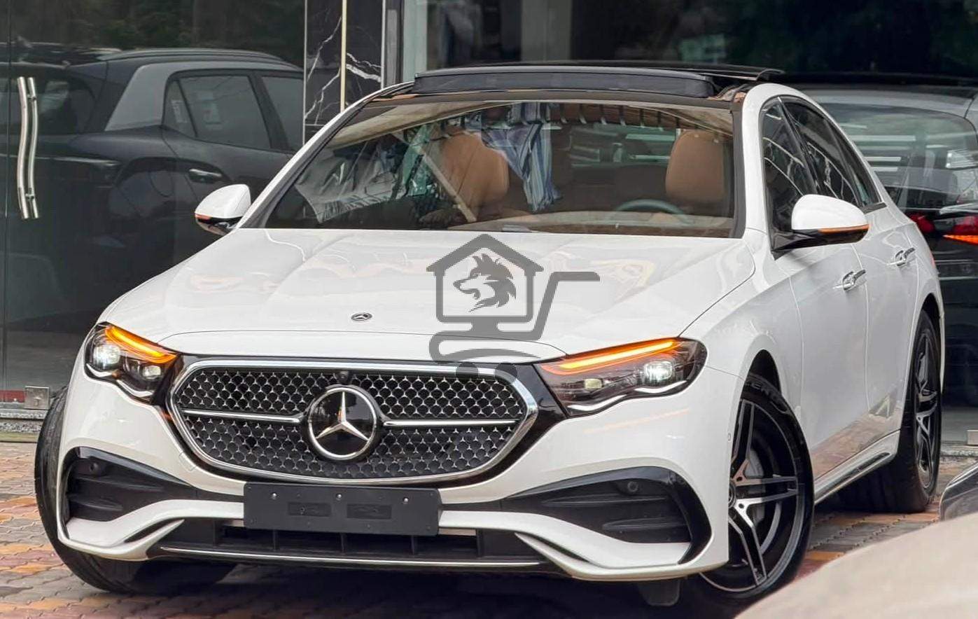 Mercedes E300 AMG 2026 - الصورة 1