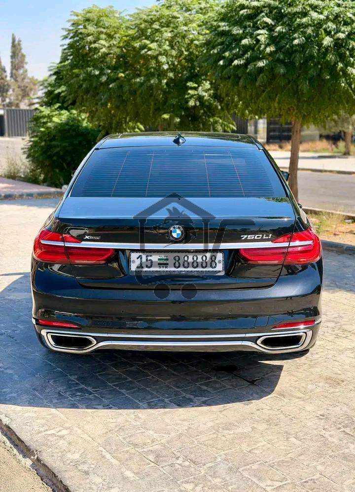 MERCEDES SCLASS 550 - الصورة 6