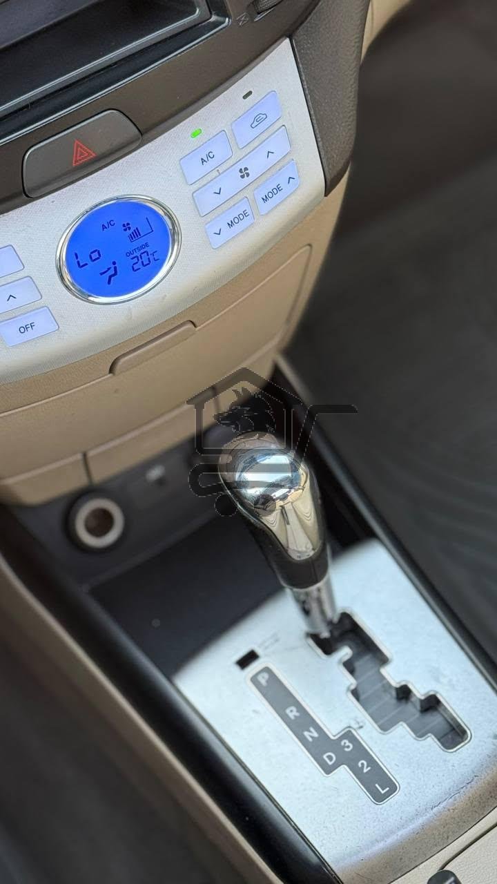 Hyundai Elantra 2011 - الصورة 7