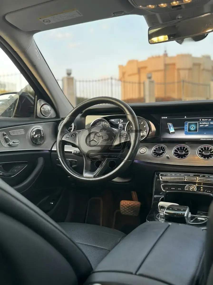 مرسيدس بنز C300 للإيجار - الصورة 4