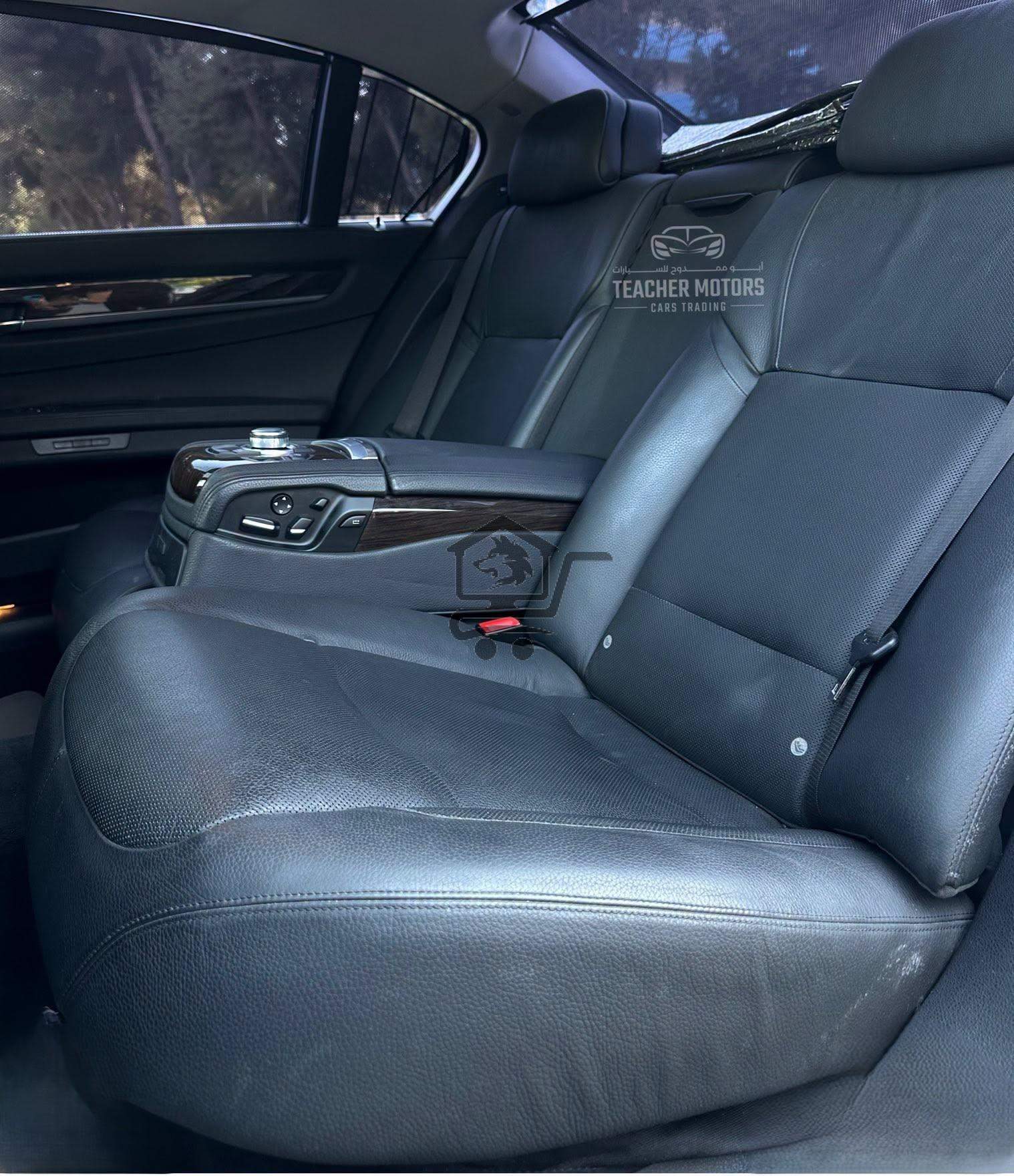 BMW 750Li 2010 - الصورة 9