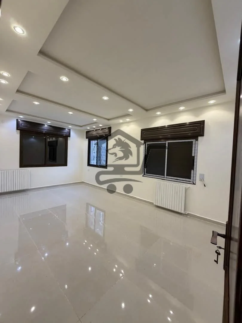 منزل مع محل تجاري - الصورة 4