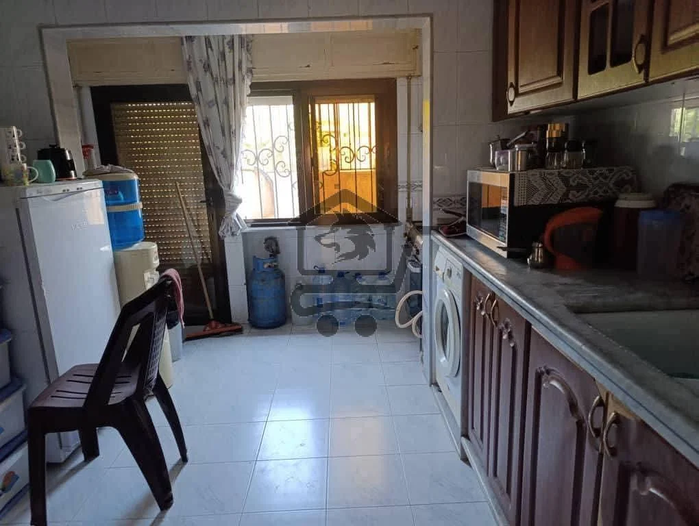 شقة ارضية بإطلالة رائعة - الصورة 3