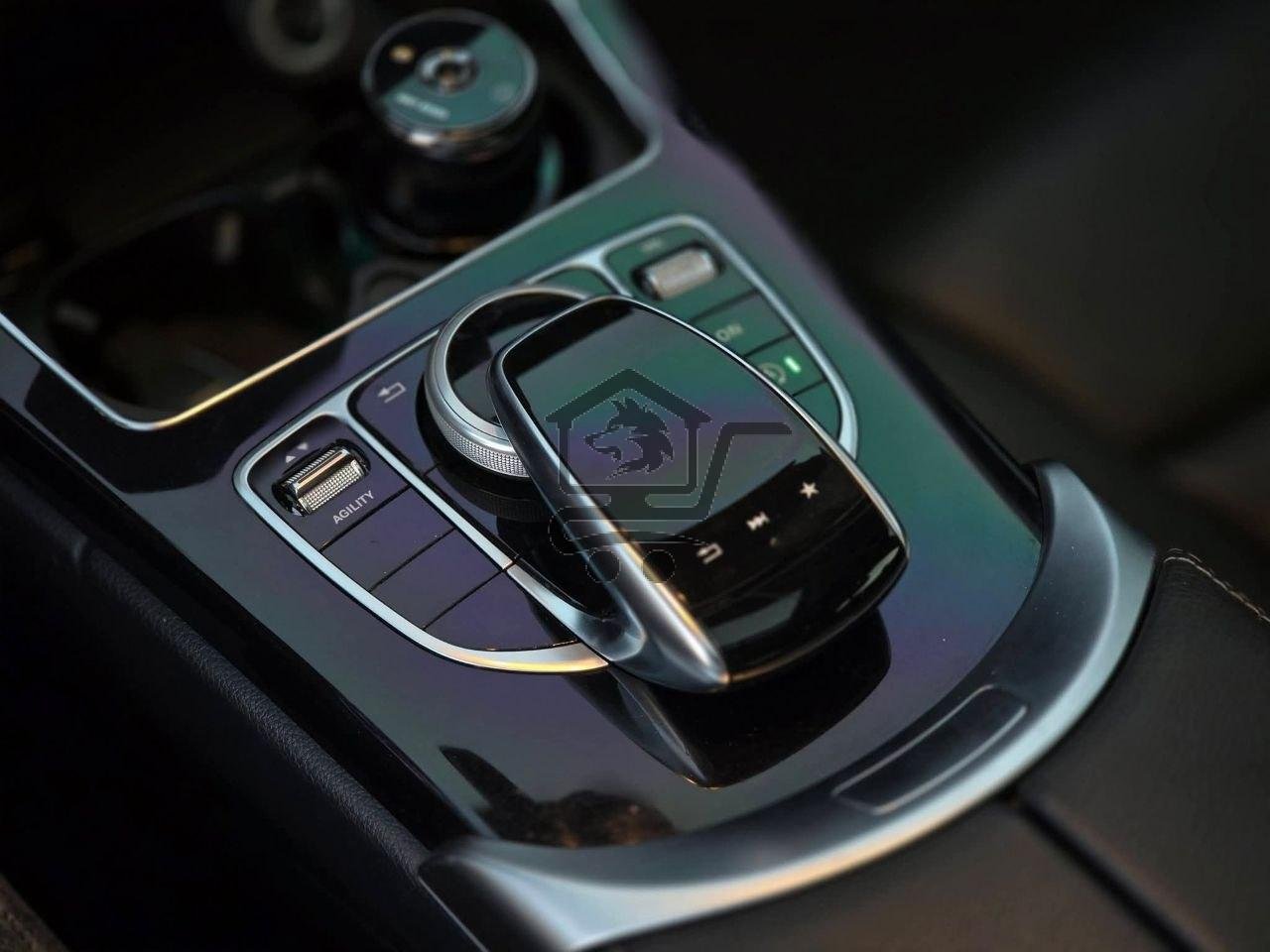 MERCEDES BENZ C300 - الصورة 9