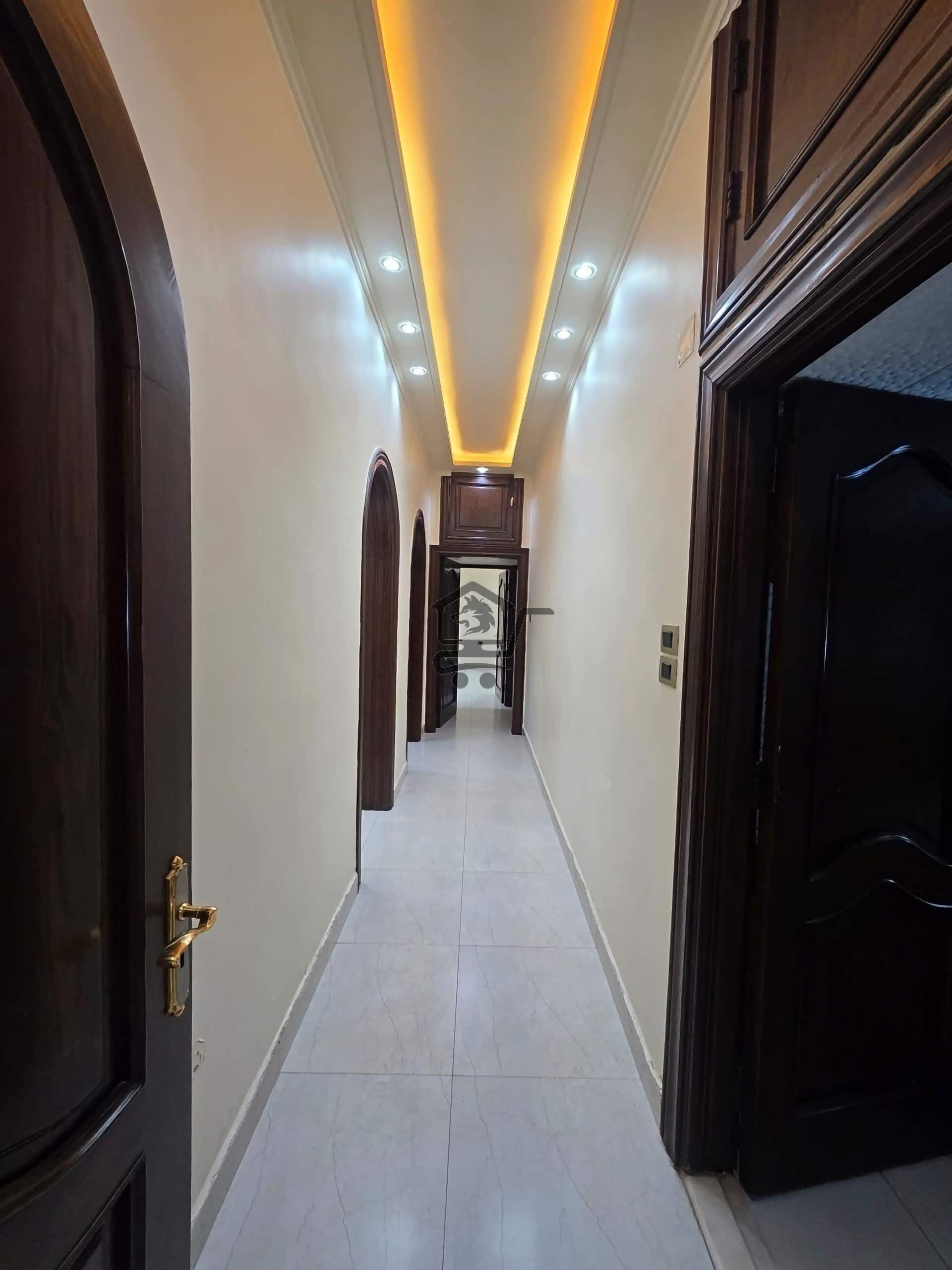 منزل فاخر - الصورة 2