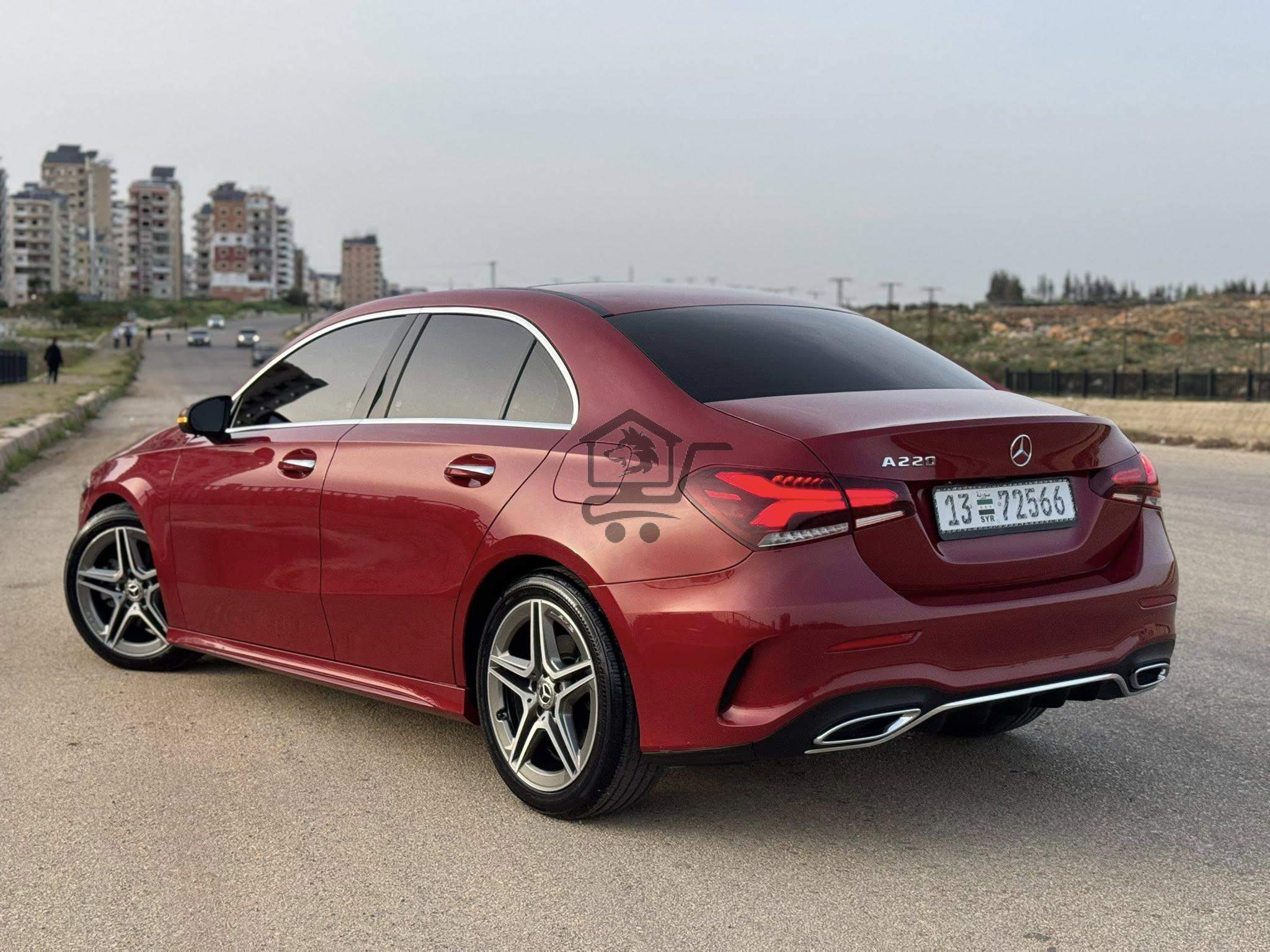 Mercedes-Benz Class A220 - الصورة 2